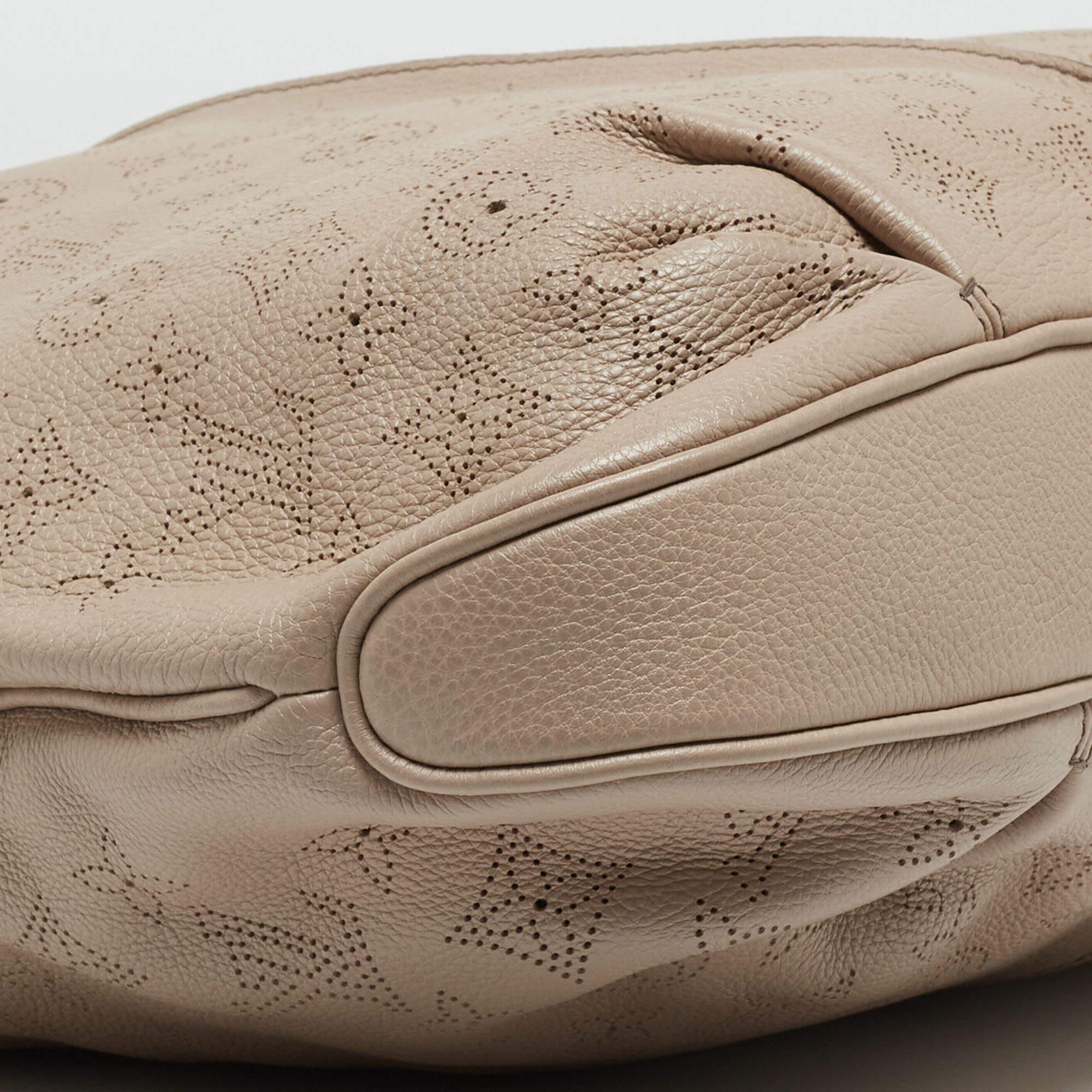 Louis Vuitton Sandy Monogram Mahina Leather Selene MM Bag 10