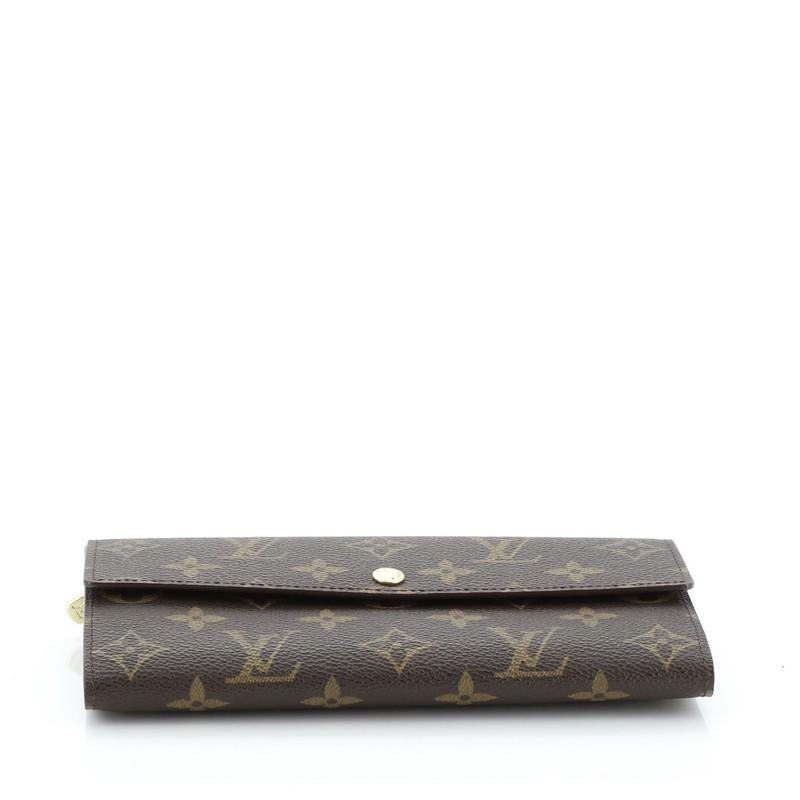 Louis Vuitton Sarah Wallet Monogram Canvas  In Good Condition In NY, NY