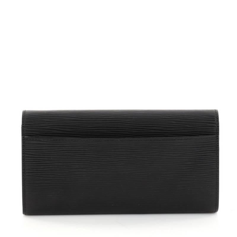 Louis Vuitton Sarah Wallet NM Epi Leather In Good Condition In NY, NY