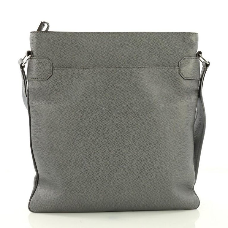 Louis Vuitton Sasha Handbag Taiga Leather, at 1stDibs