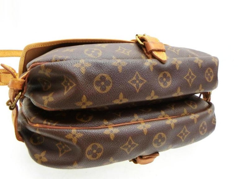 Louis Vuitton Monogram Canvas and Black Calfskin On My Side PM Tote For  Sale at 1stDibs