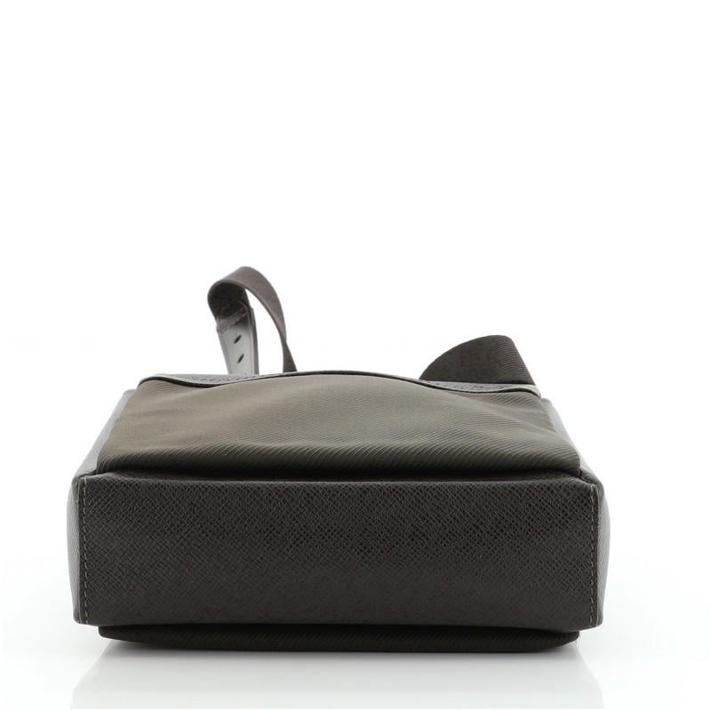 Louis Vuitton Sayan Messenger Bag Taiga Leather and Canvas In Good Condition In NY, NY