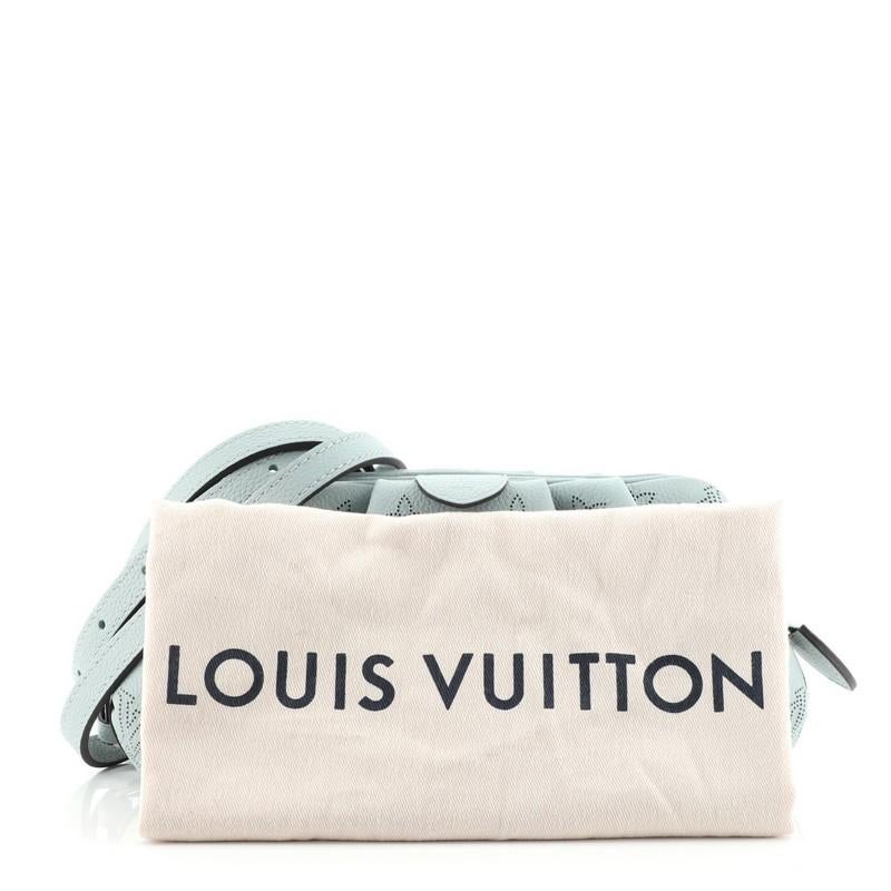 Condition: Great. Odor in interior. Slight creasing on strap, scratches on hardware.
Accessories: Dust Bag, With Strap
Measurements: Height 5