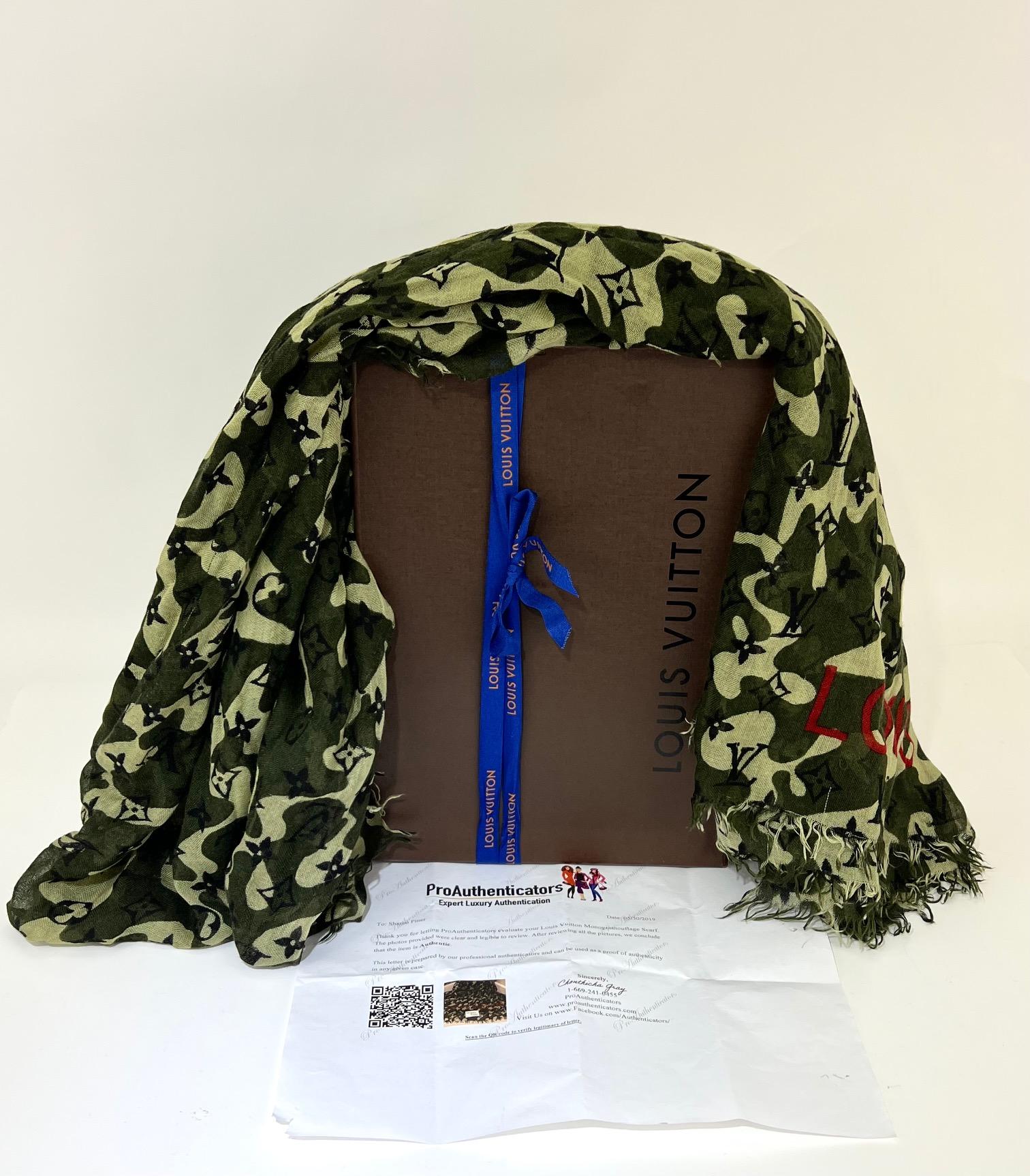 Pre-Owned  100% Authentic
LOUIS VUITTON TAKASHI MURAKAMI
Monogramouflage Camouflage Shawl Scarf,
Wear this Stand Out Louis Vuitton many
different ways, Can even be put on end of
bed or chair.
RATING: B...Very Good, well maintained,
shows minor signs