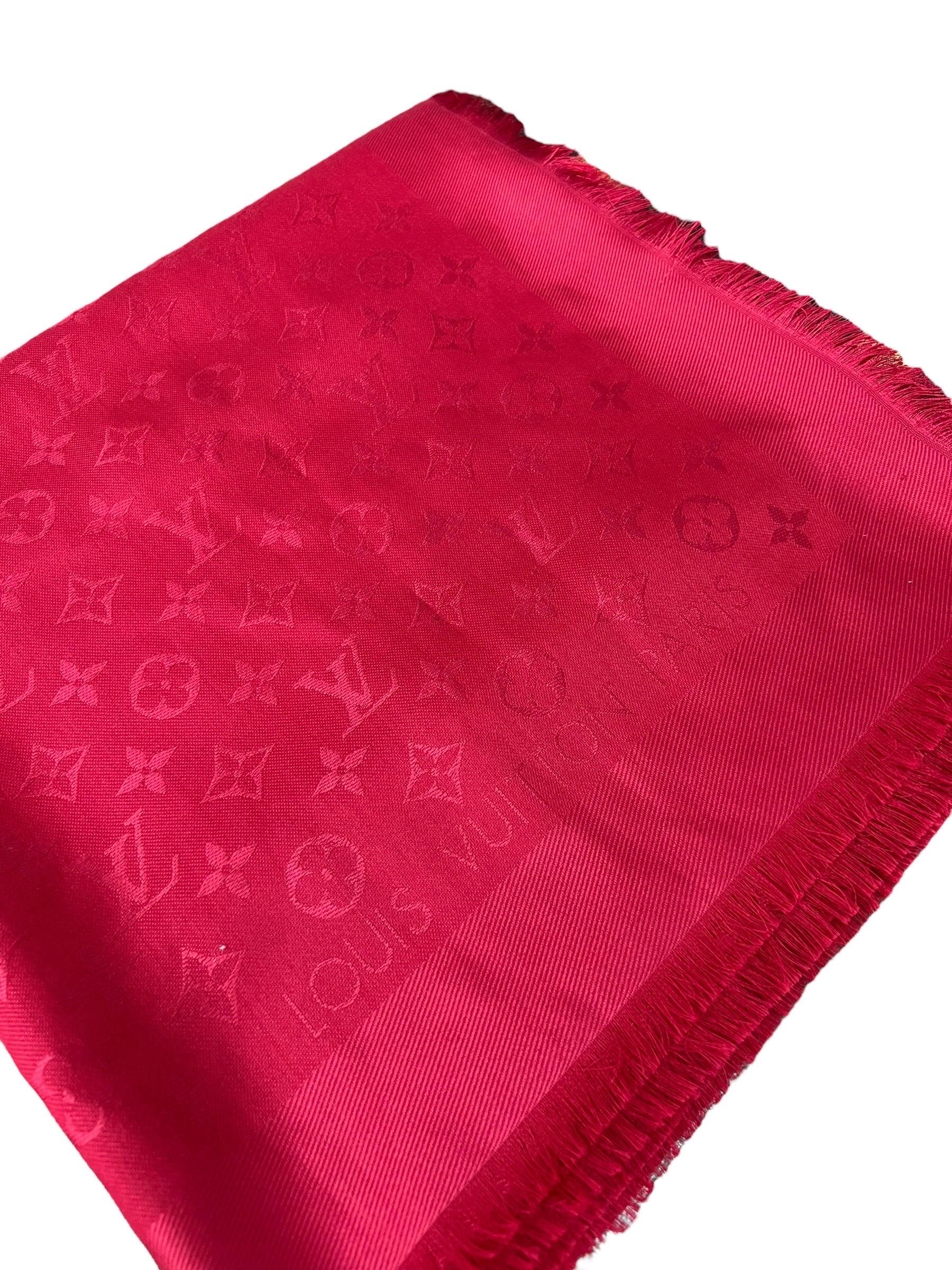 Louis Vuitton Scialle Monogram Rosso In Seta E Lana  For Sale 3