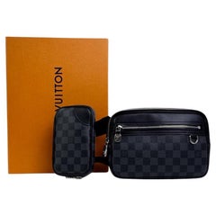 Louis Vuitton Scott Messenger MM Damier Graphit
