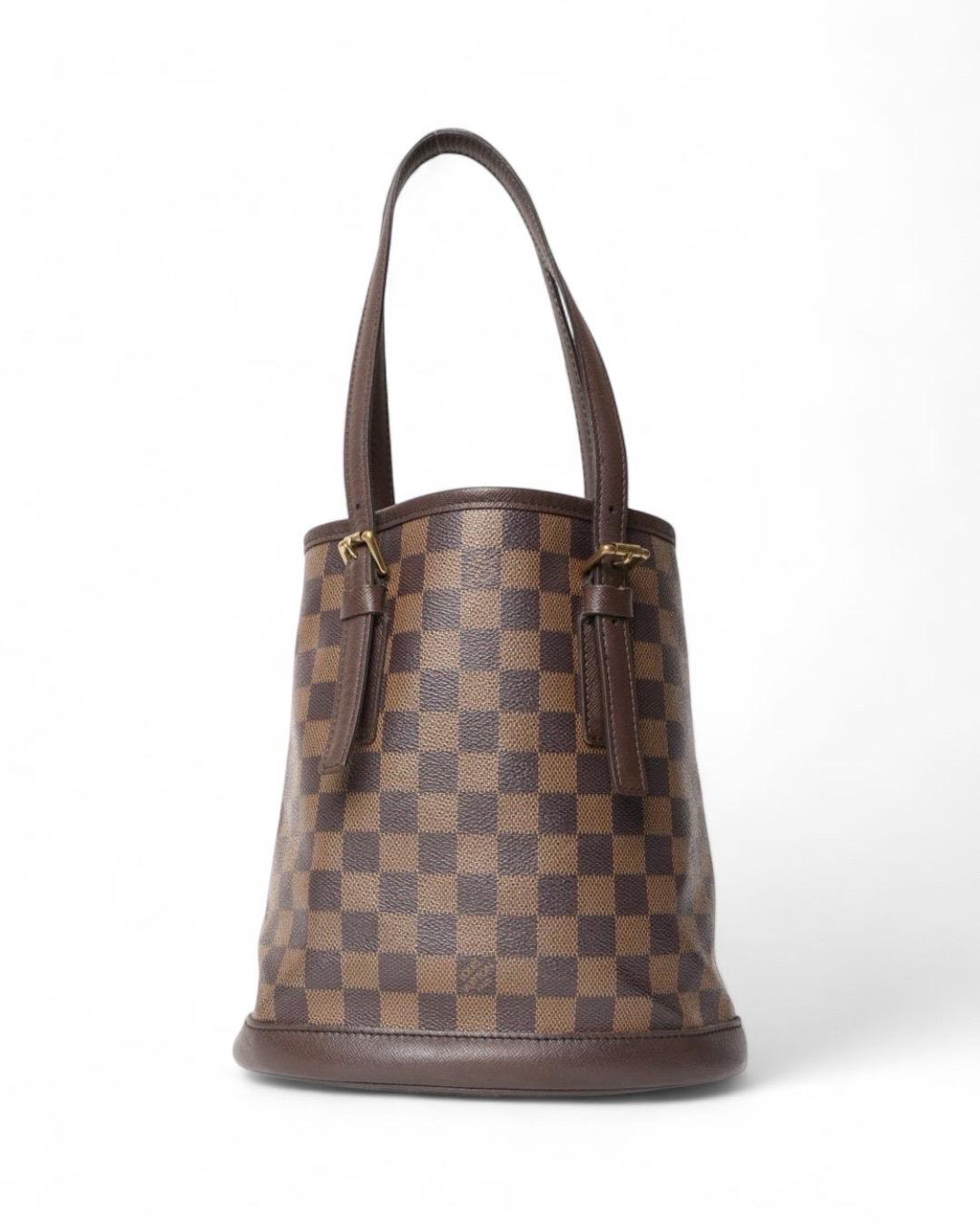 Louis Vuitton Secchiello Marais PM Damier Ebene en vente 4