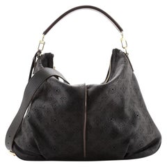 Louis Vuitton Selene Handtasche aus Mahina-Leder MM