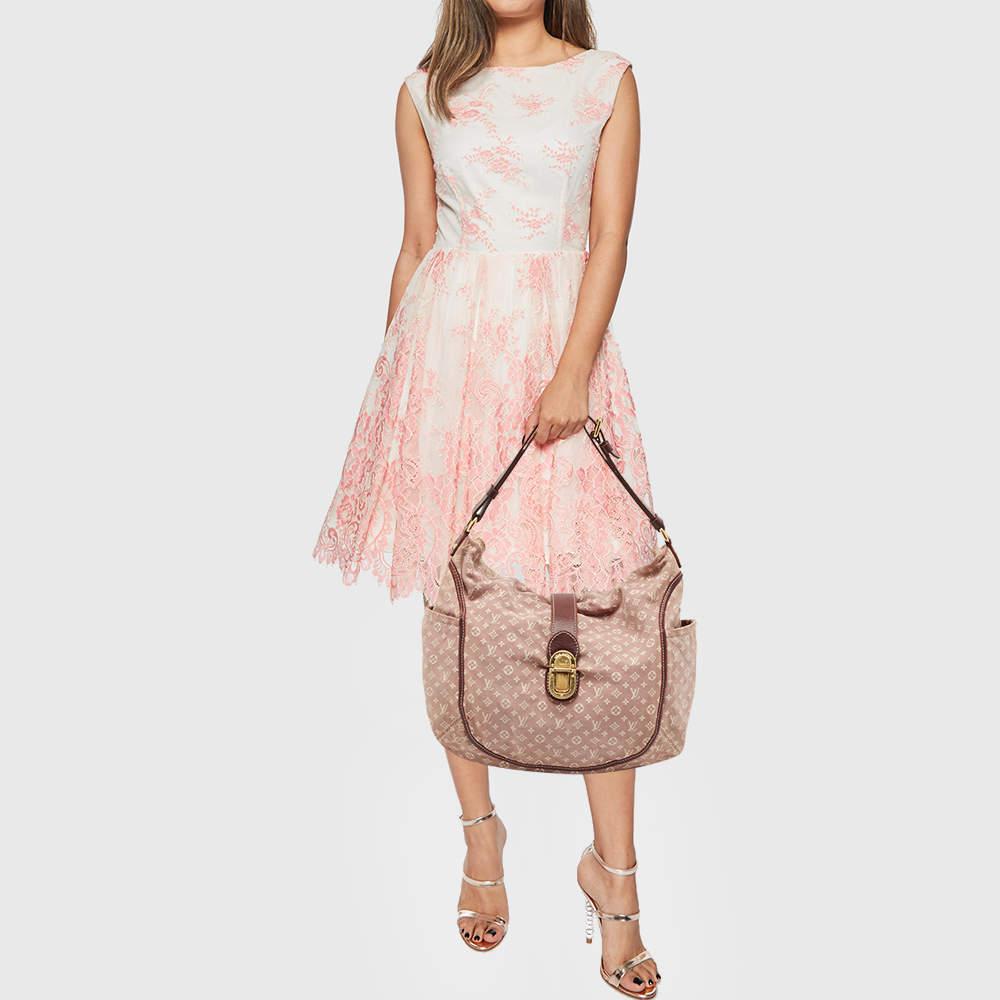 Designer bags are ideal companions for ample occasions Here we have a fashion meets functionality piece crafted with precision. It is equipped with a well sized interior that can easily fit all your essentials.
