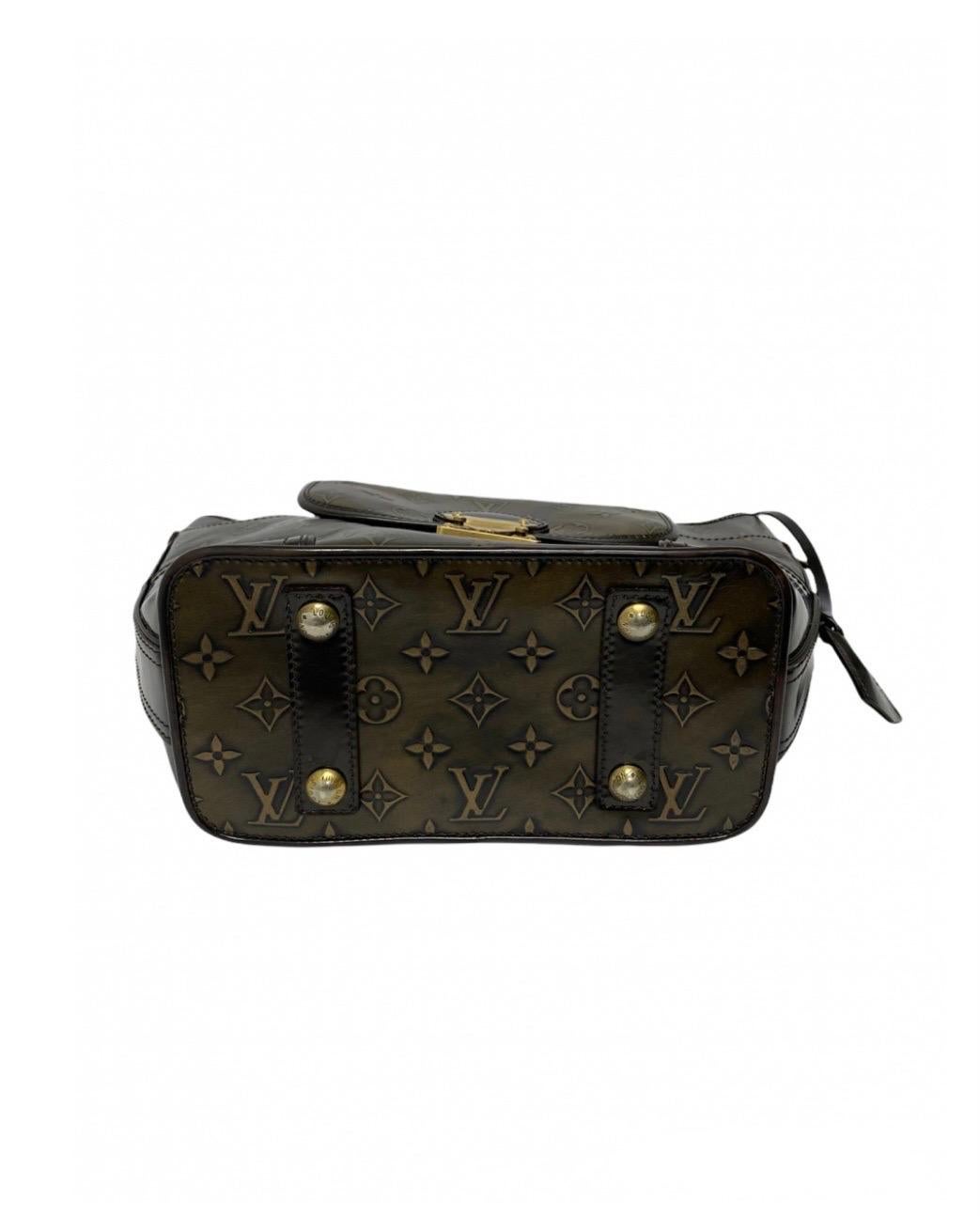 Louis Vuitton Sergeant MM Shoulder Bag  In Good Condition In Torre Del Greco, IT