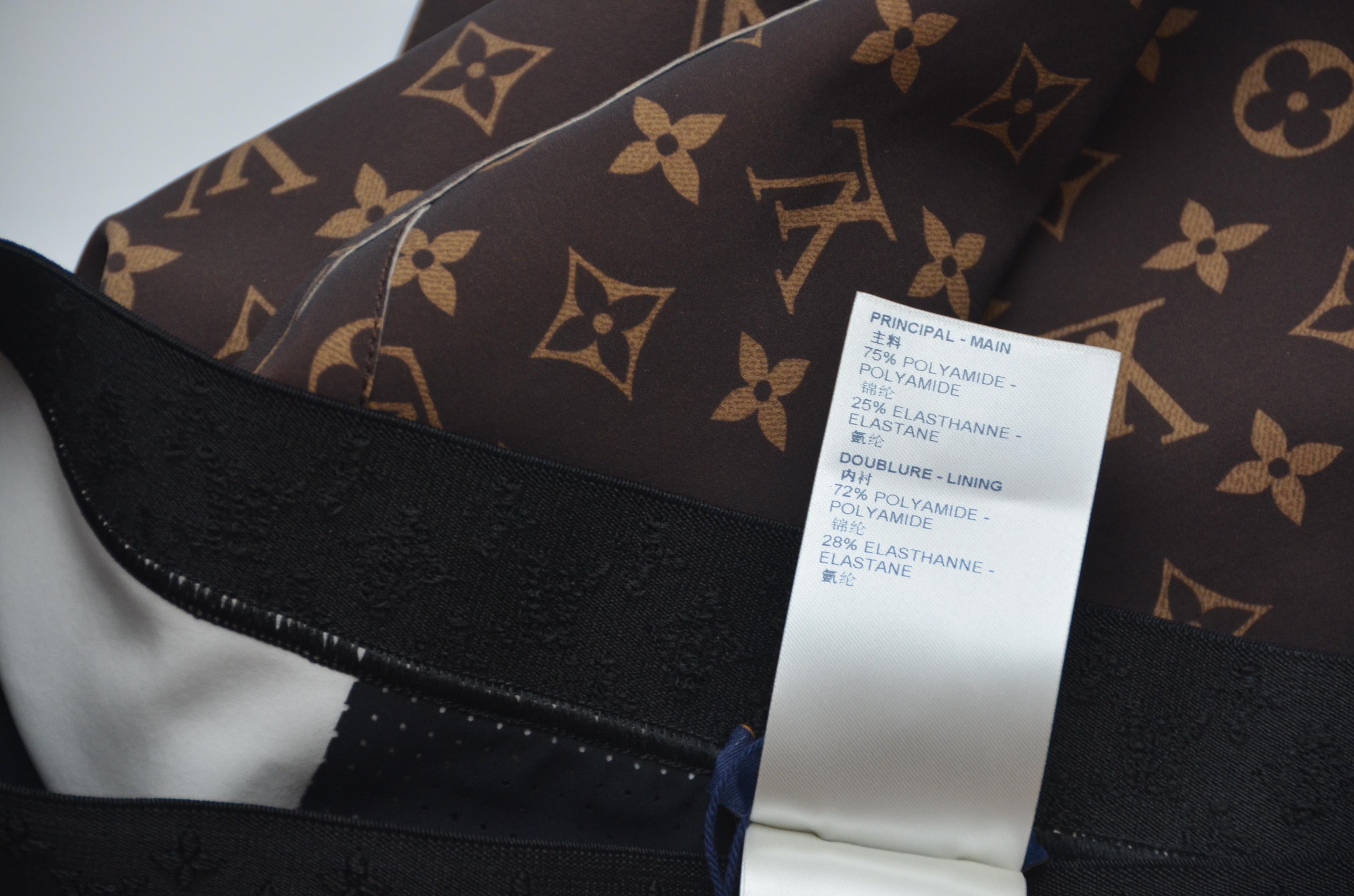 100% authentic guaranteed Louis Vuitton Shiny Monogram Leggings  
A sporty staple with a Louis Vuitton twist: these classic leggings are elevated with a shiny allover Monogram motif printed on comfortable technical jersey with a flattering
