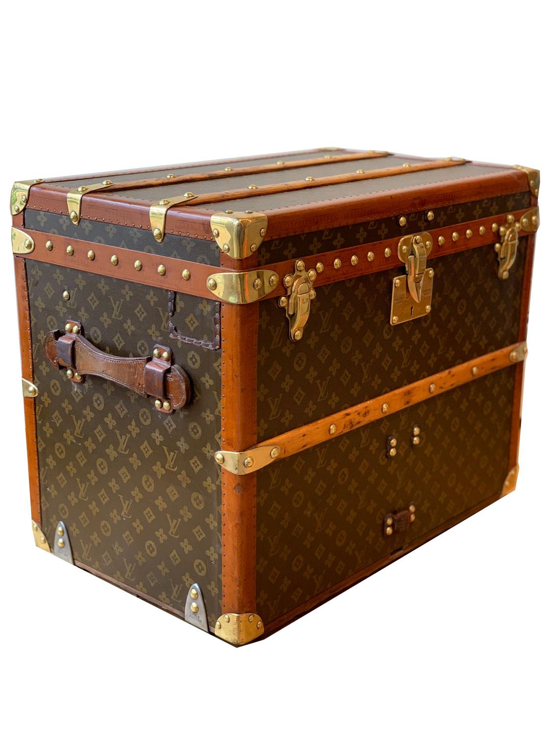 Louis Vuitton, 70, Champs-Elysees Paris. This original Louis Vuitton shoe trunk was made in L.V. Monogramme fabric with original brass hardware and leather trim. The trunk opens to three layers of original felt lined shoe trays.


  