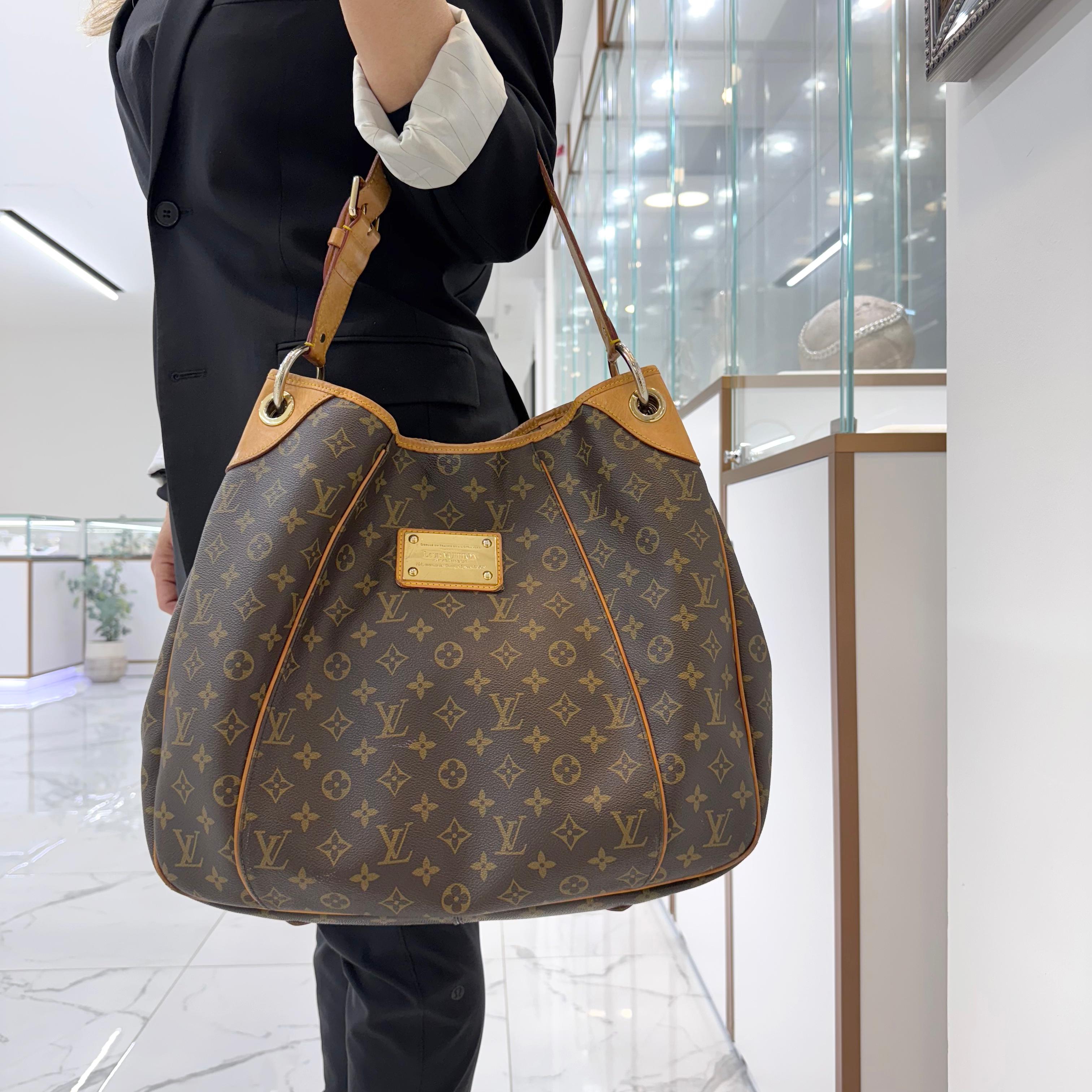 Louis Vuitton Shoulder M56382 Galleria Monogram PM Handbag 3