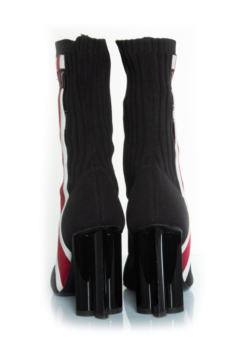 Louis Vuitton, Silhouette black fabric boots For Sale 2