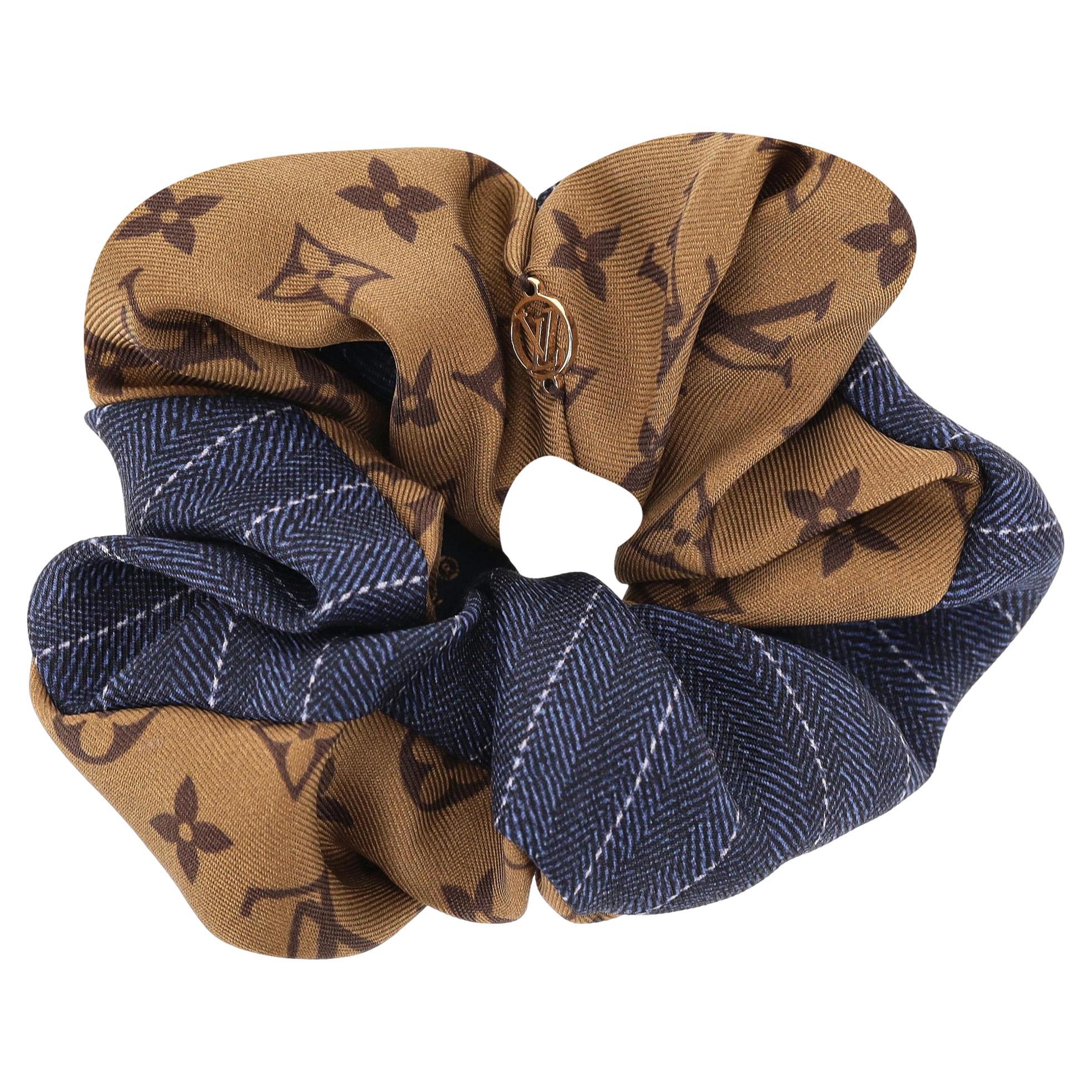 Louis Vuitton: scrunchie in seta Be Mindful Chouchou Monogram in vendita