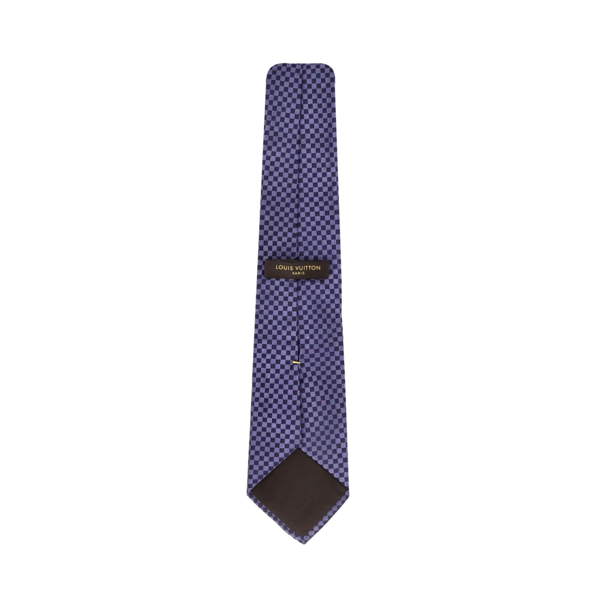 Louis Vuitton Silk Checkered Tie In Good Condition For Sale In London, GB