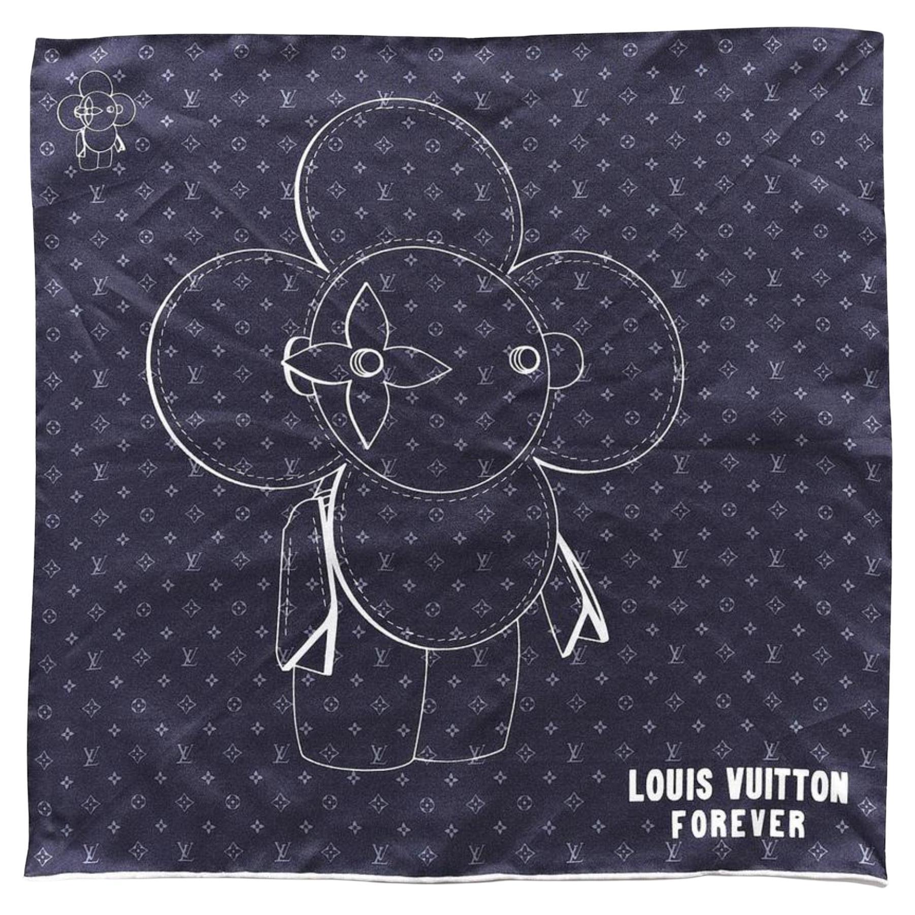 Louis Vuitton Bandana Print - 2 For Sale on 1stDibs