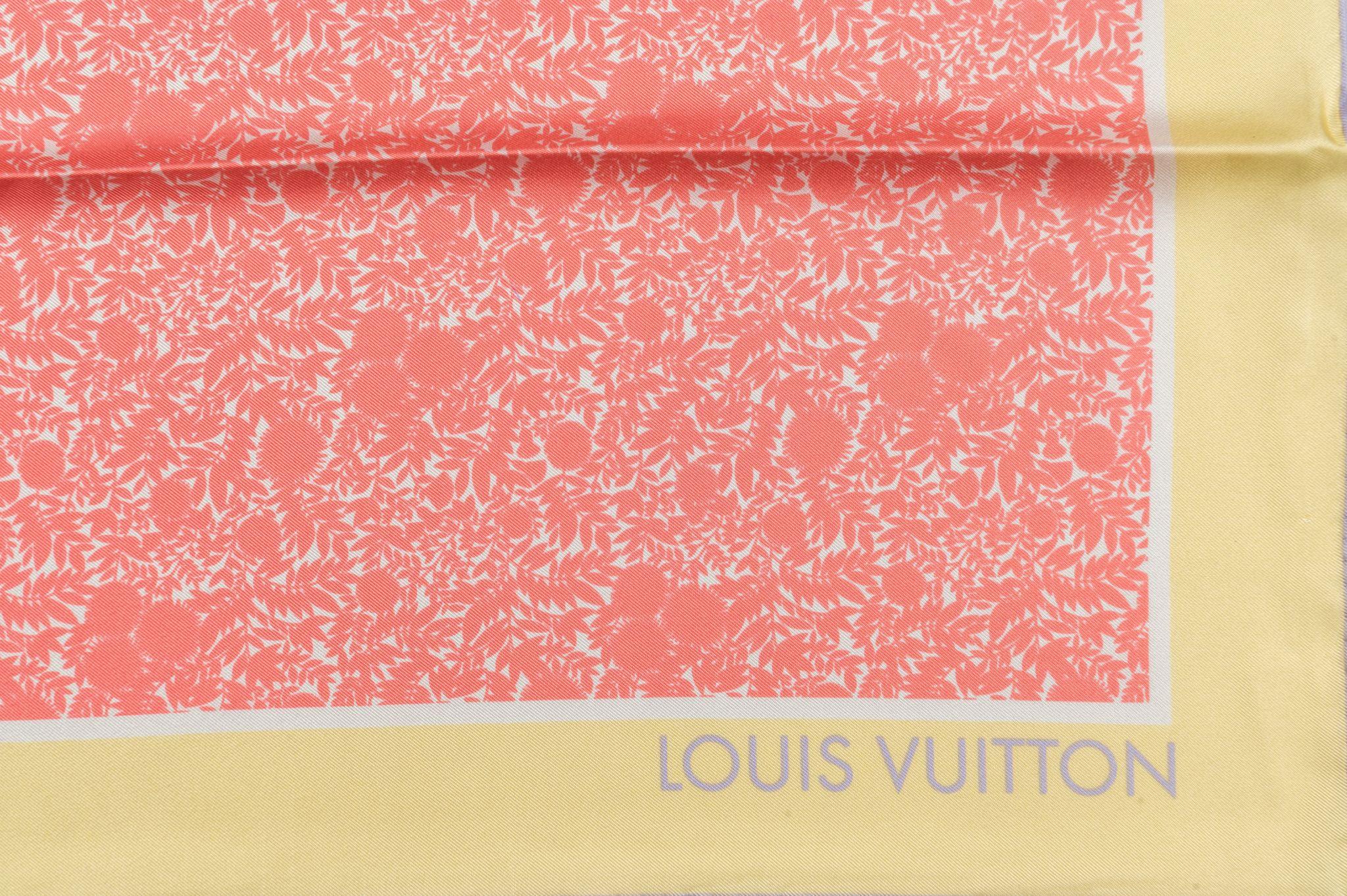 Louis Vuitton Seidenschal (Orange) im Angebot