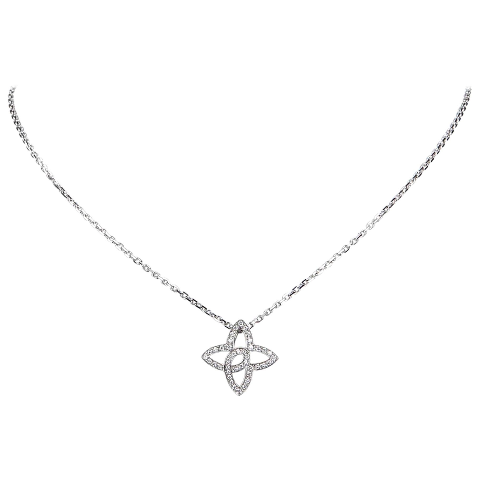 Louis Vuitton Silver 18K White Gold Metal Quatrefoil Diamond Necklace France For Sale