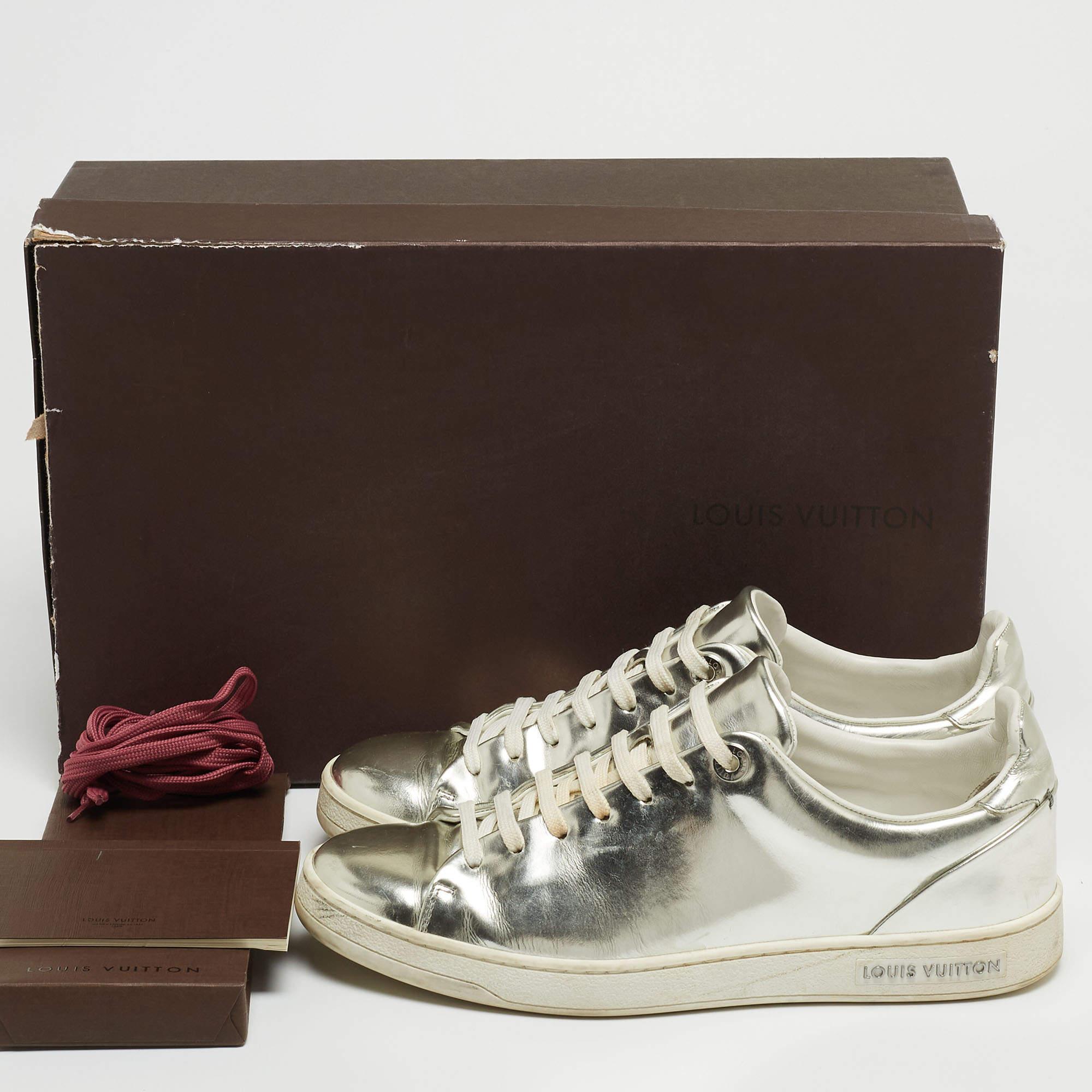 Louis Vuitton Silver Foil Leather Frontrow Low Top Sneakers Size 38 For Sale 7
