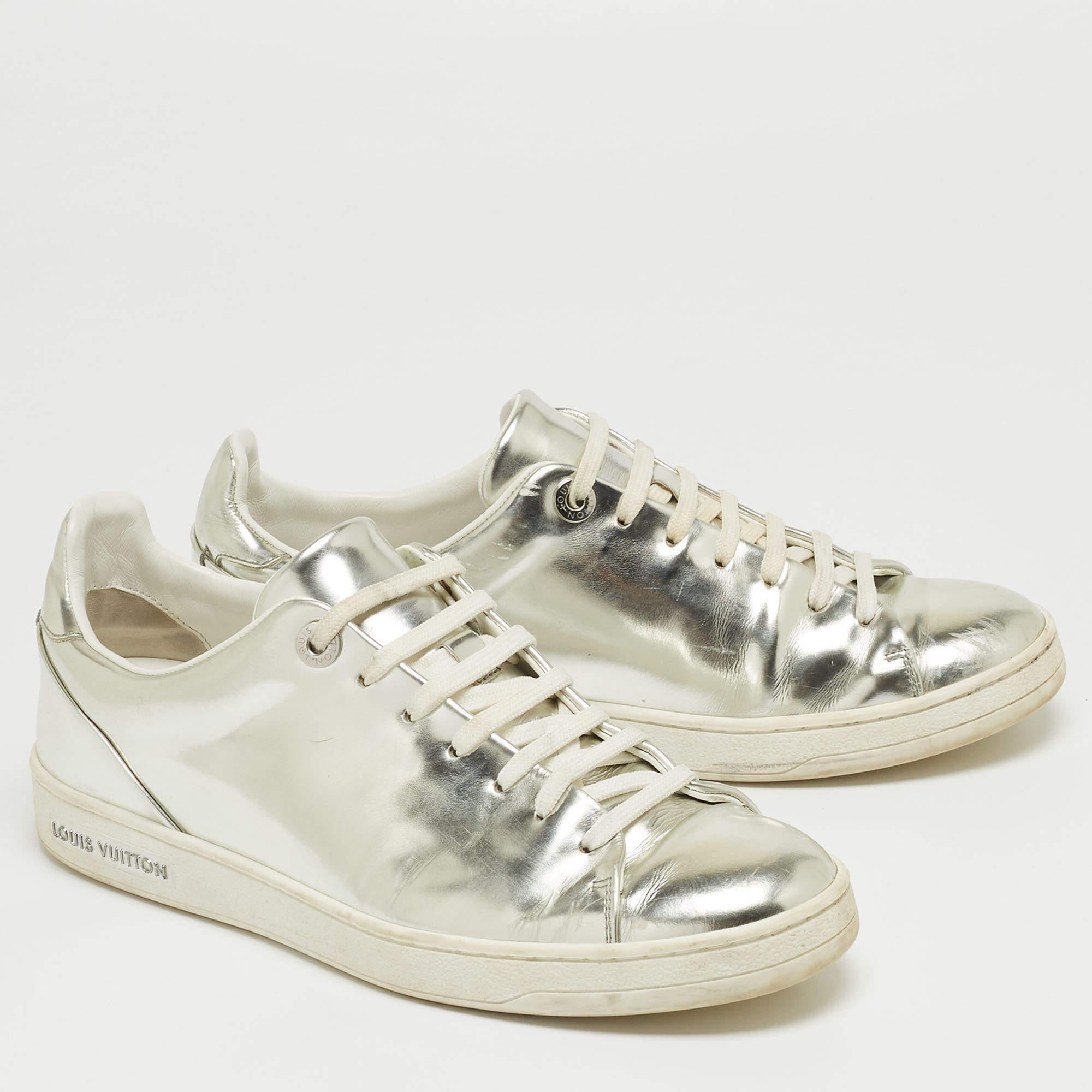 Women's Louis Vuitton Silver Foil Leather Frontrow Low Top Sneakers Size 38 For Sale