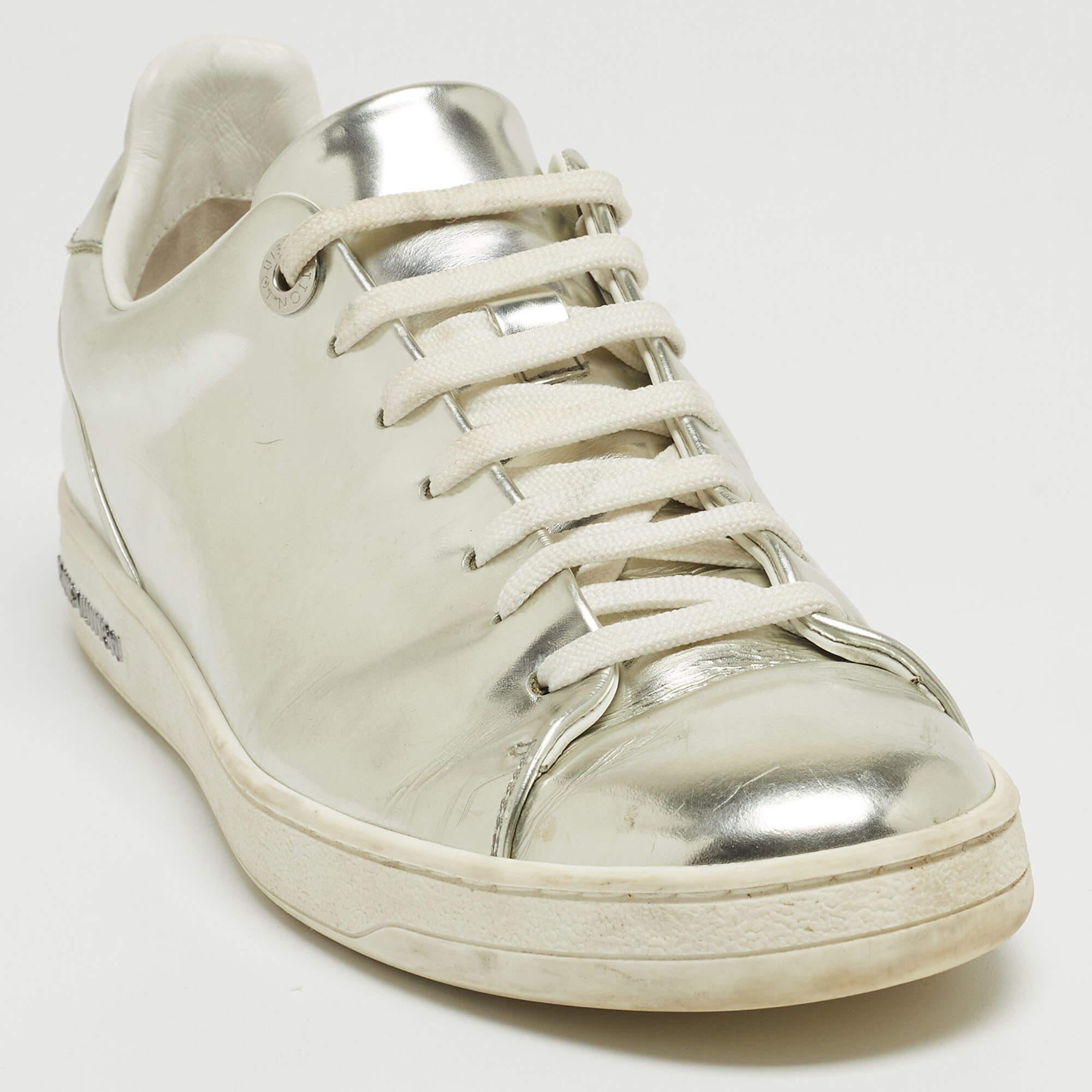 Louis Vuitton Silver Foil Leather Frontrow Low Top Sneakers Size 38 For Sale 1