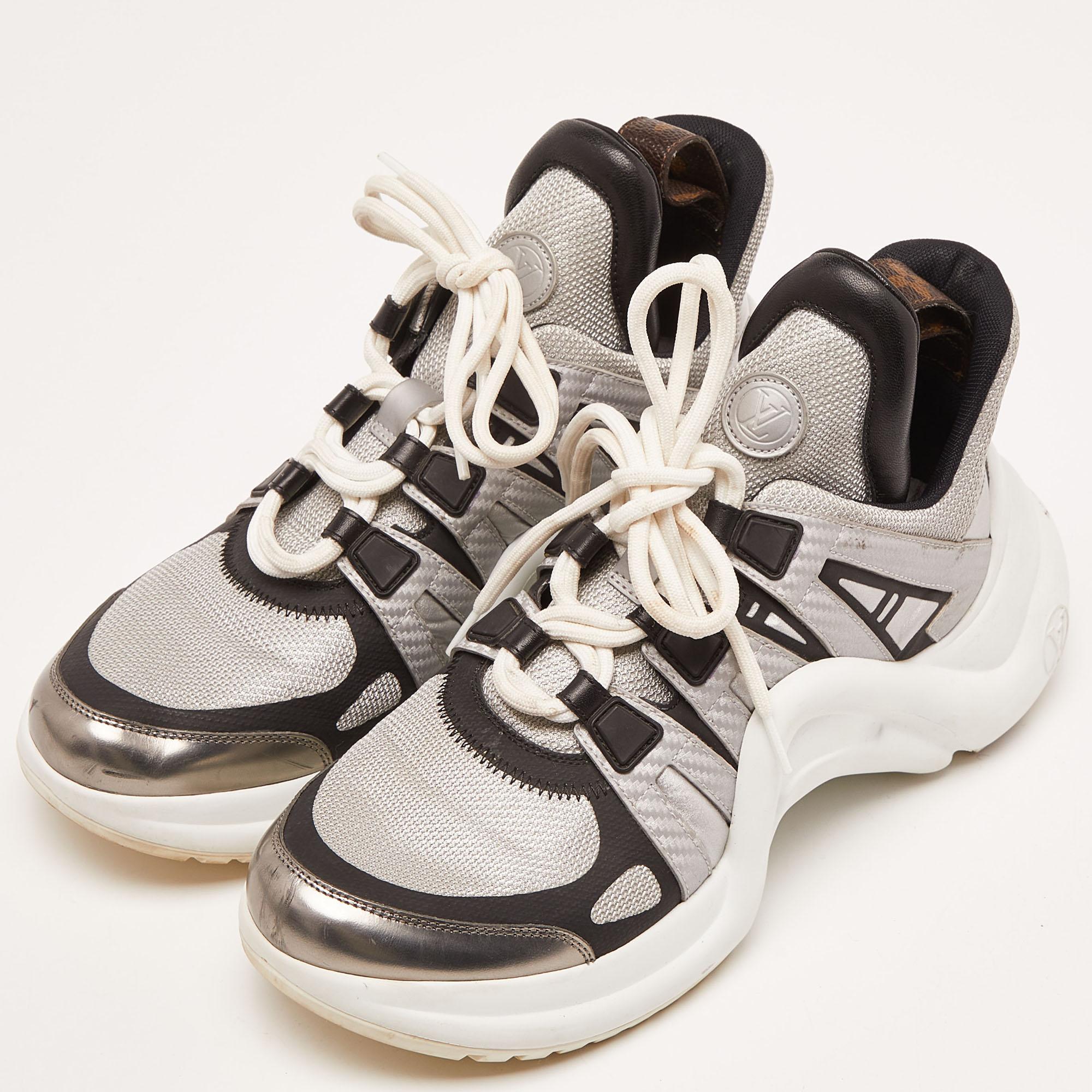 The Spring/Summer 2018 collection by Louis Vuitton introduced us to the Archlight sneakers at a time when the fever for chunky sneakers had just set in. The design is characterized by a futuristic vibe with a tinge of influence from vintage