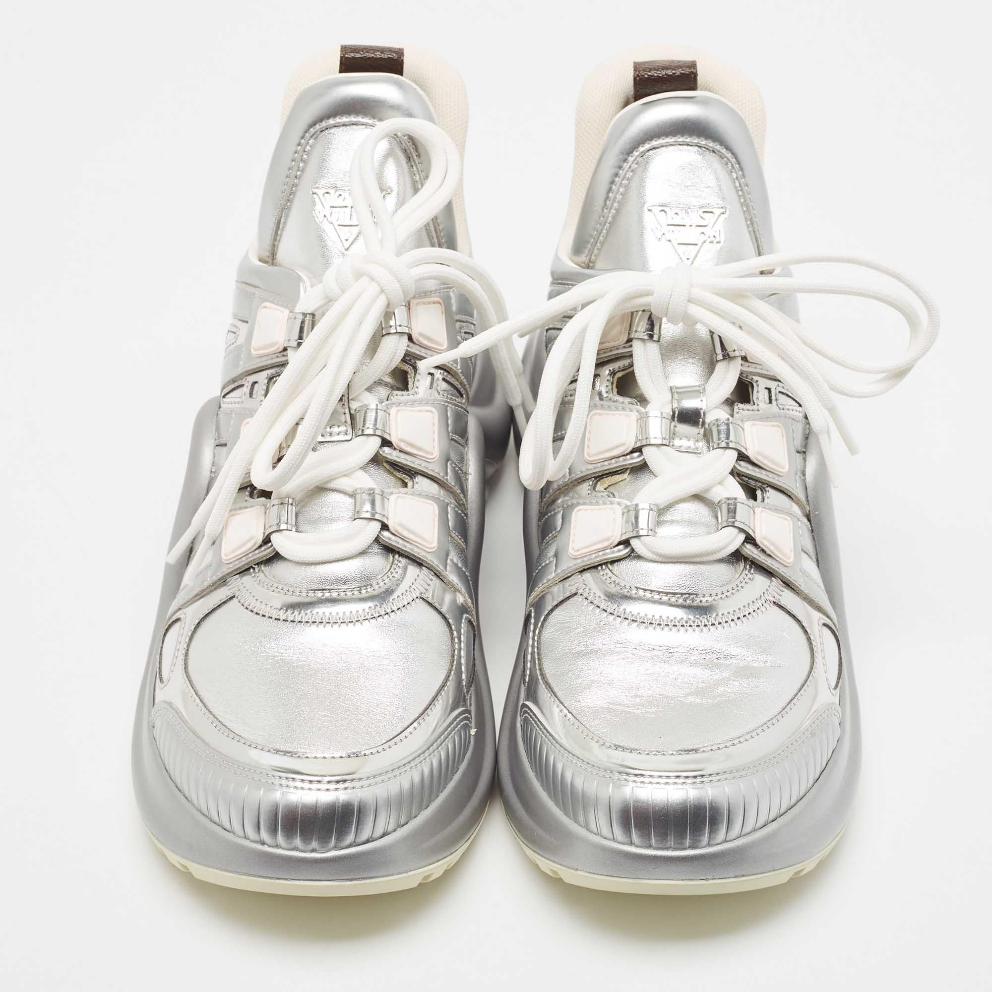 Coming in a classic silhouette, these designer sneakers are a seamless combination of luxury, comfort, and style. These sneakers are designed with signature details and comfortable insoles.

