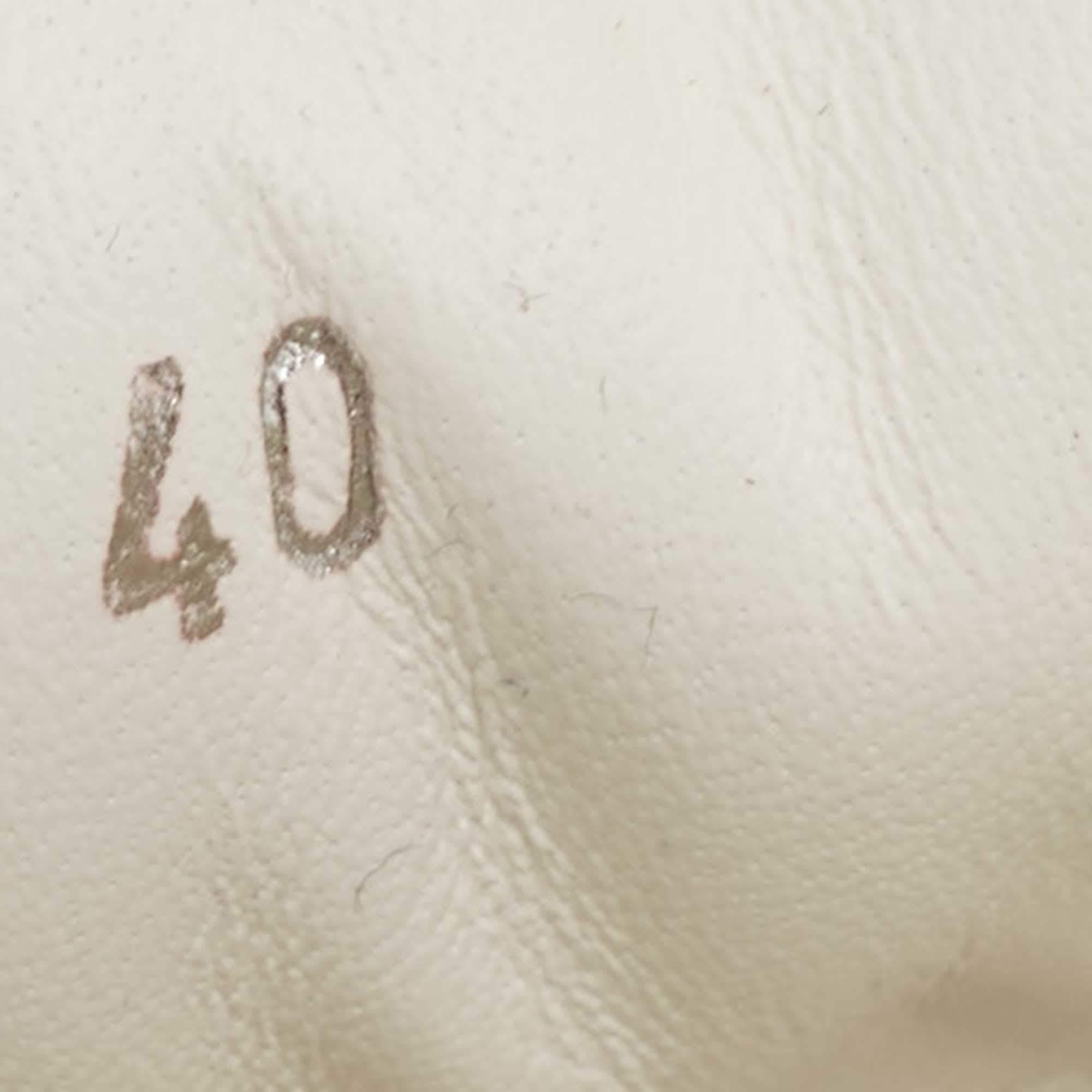 Louis Vuitton Silver Leather Archlight Sneakers Size 40 For Sale 4