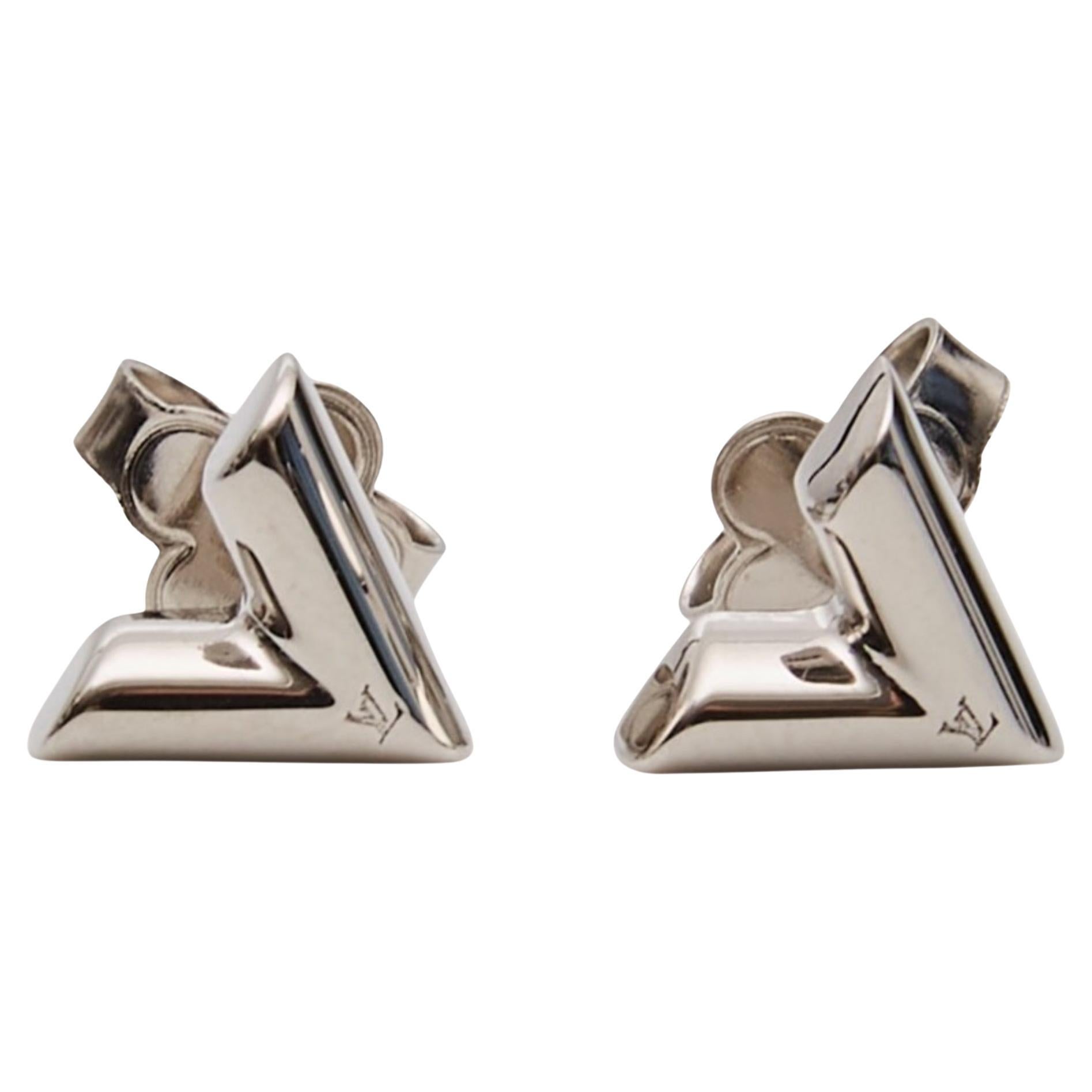 Louis Vuitton Silver Logo Essential V Stud Earrings For Sale