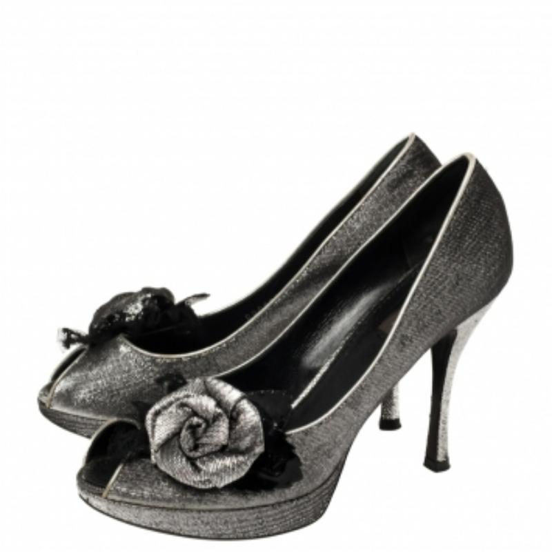 Black Louis Vuitton Silver Lurex Fabric Floral Peep Toe Pumps Size 39 For Sale