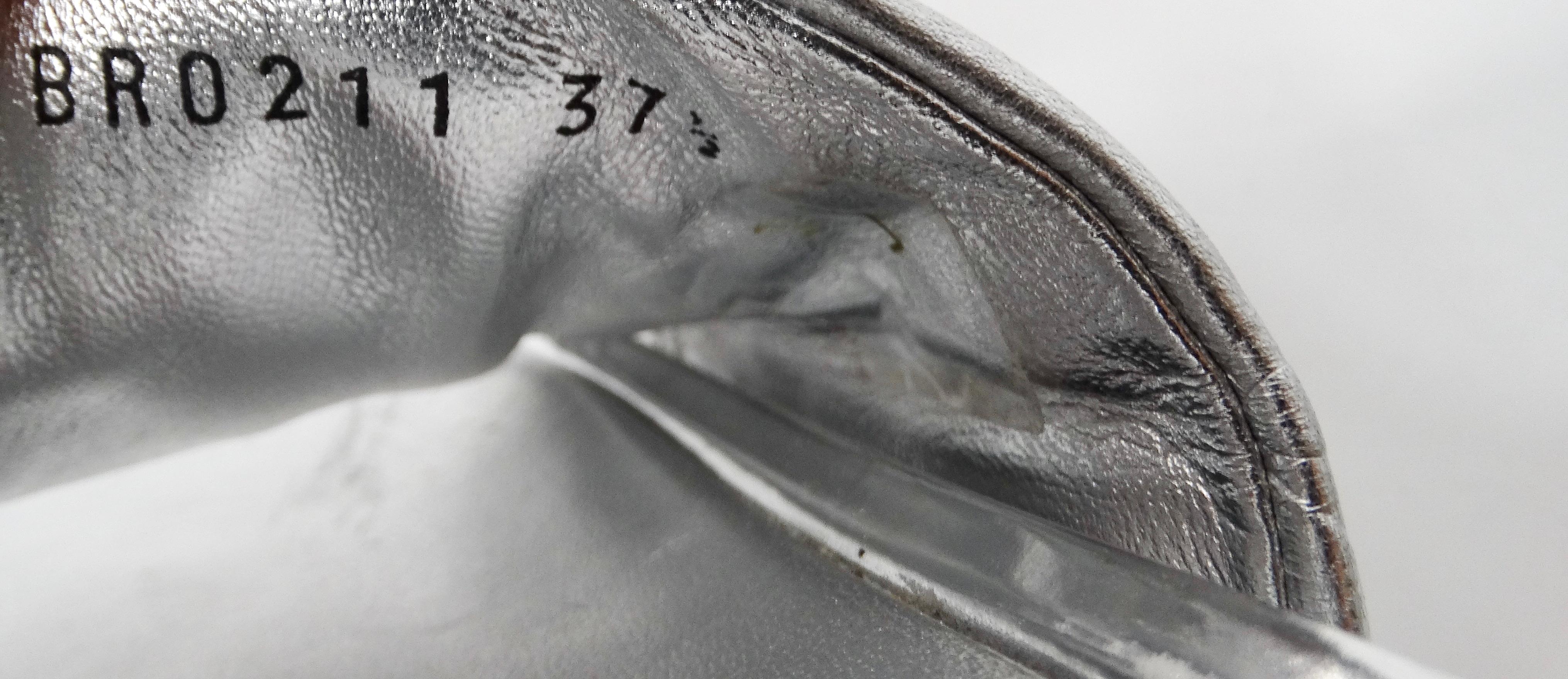 Louis Vuitton Silver Metallic Monogram Platform Leather Slide Sandals For Sale 4