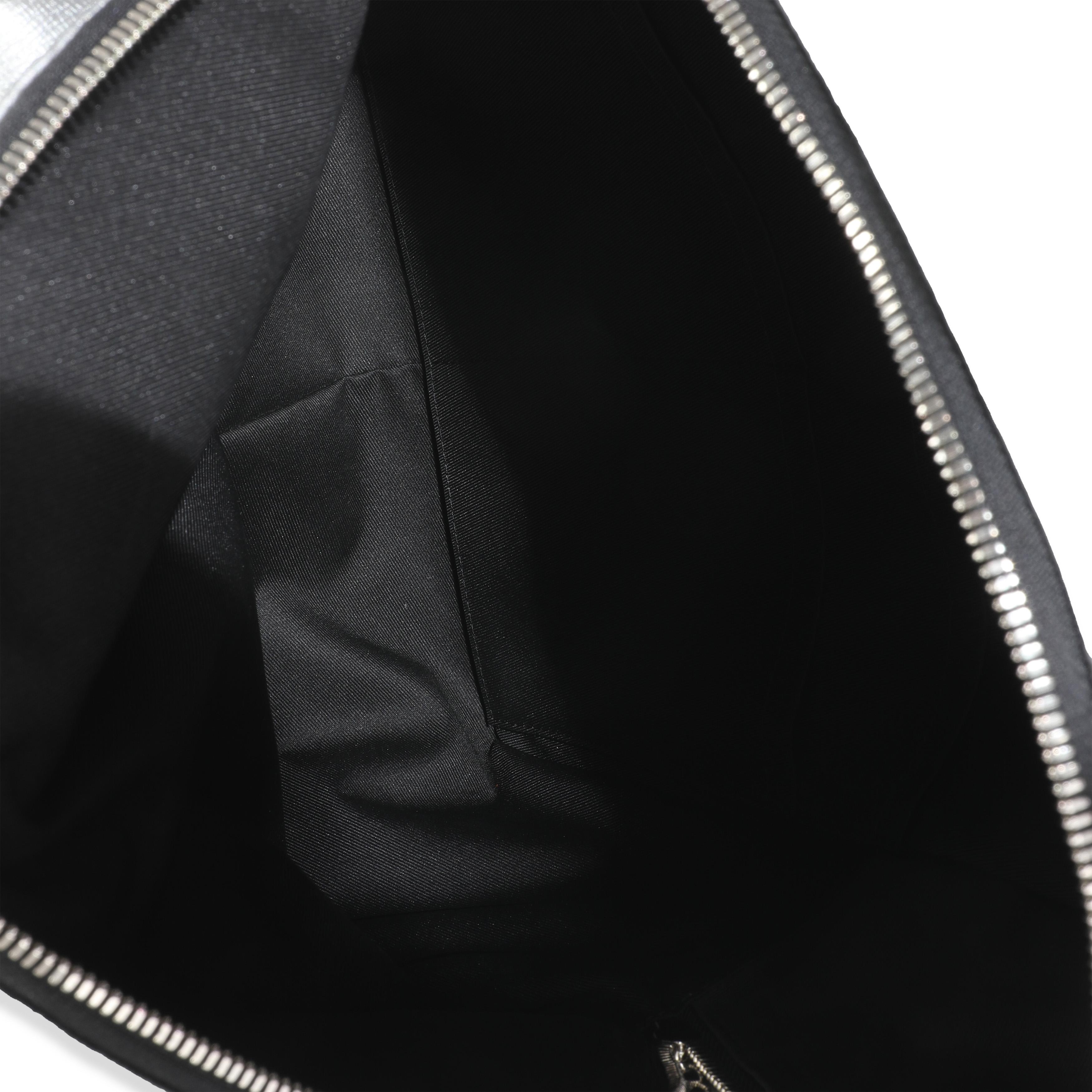Zaino Discovery in tela Monogram argento di Louis Vuitton in vendita 1