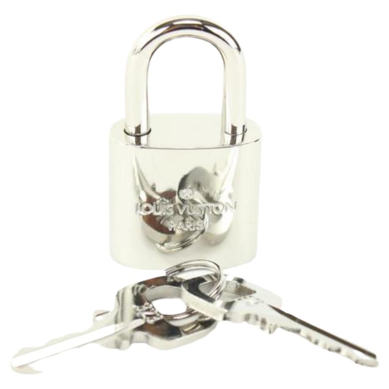 Louis Vuitton Silver Padlock and 2 Key Set Lock Cadena Keepall Graphite  58lz63s For Sale at 1stDibs