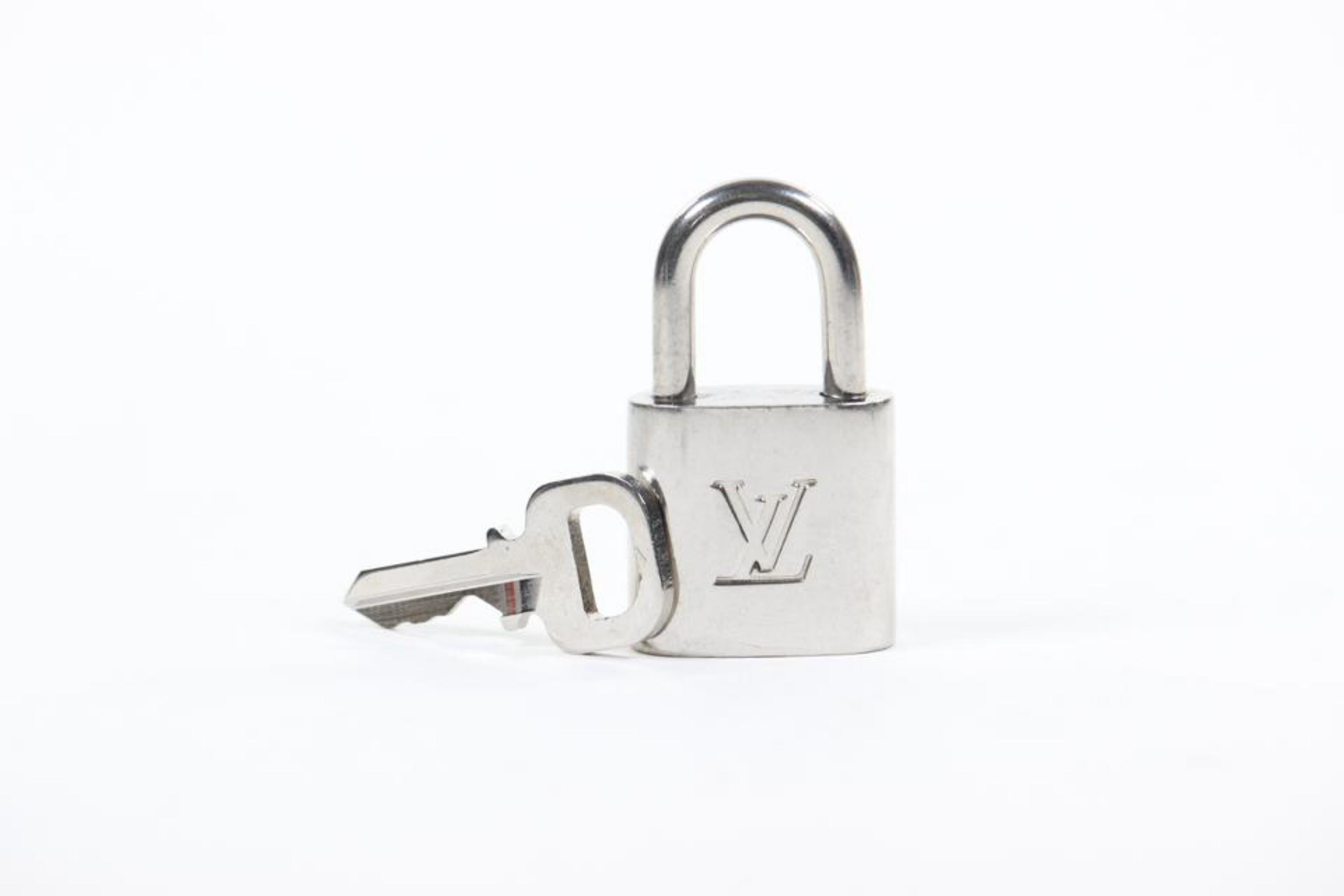 Louis Vuitton Silver Padlock and Key Set Lock Cadena 12LV1104 6