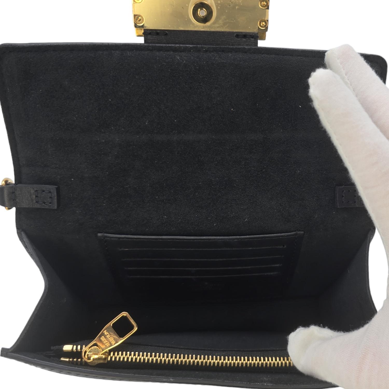 Louis Vuitton Dal 1854 Dauphine Monogram Jacquard Portafoglio a catena in vendita 2