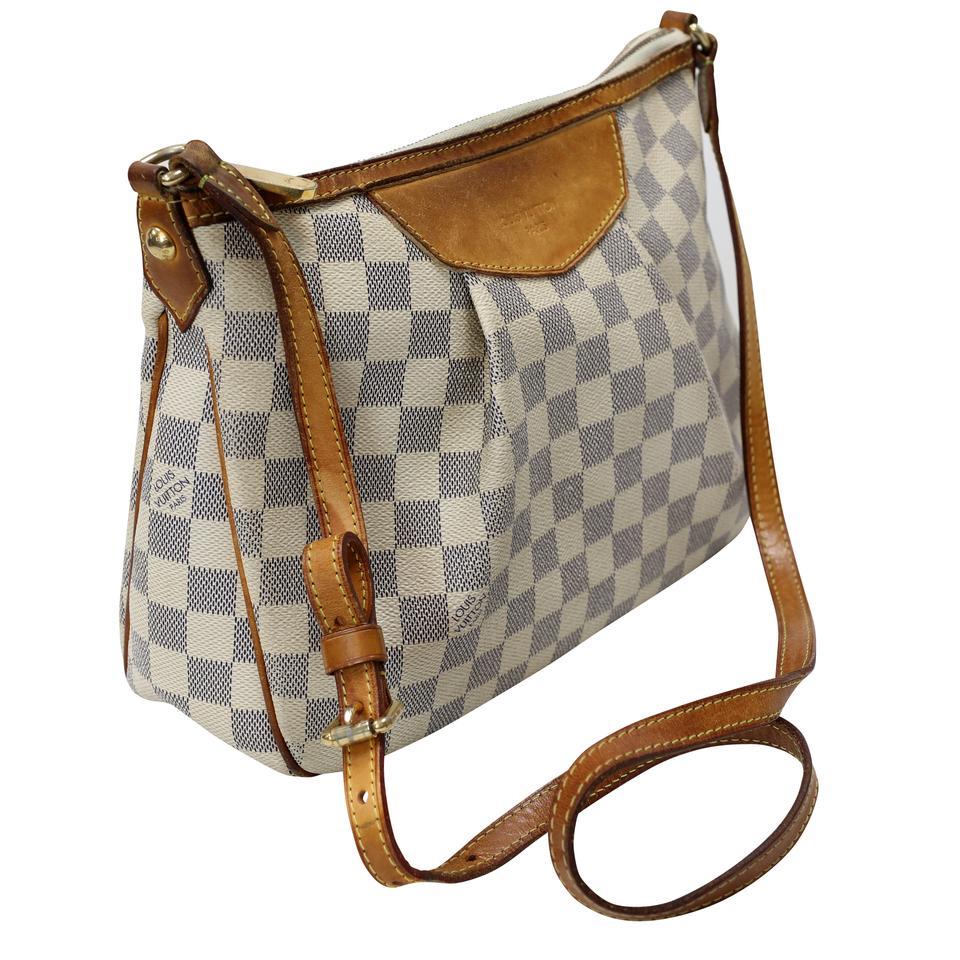 Louis Vuitton, the Stresa is a shoulder bag is perfect for daily use. It features elegant long handles to make carrying heavy items a little more comfortable. The Stresa is effortlessly chic in Azur Damier canvas and will surely become your new