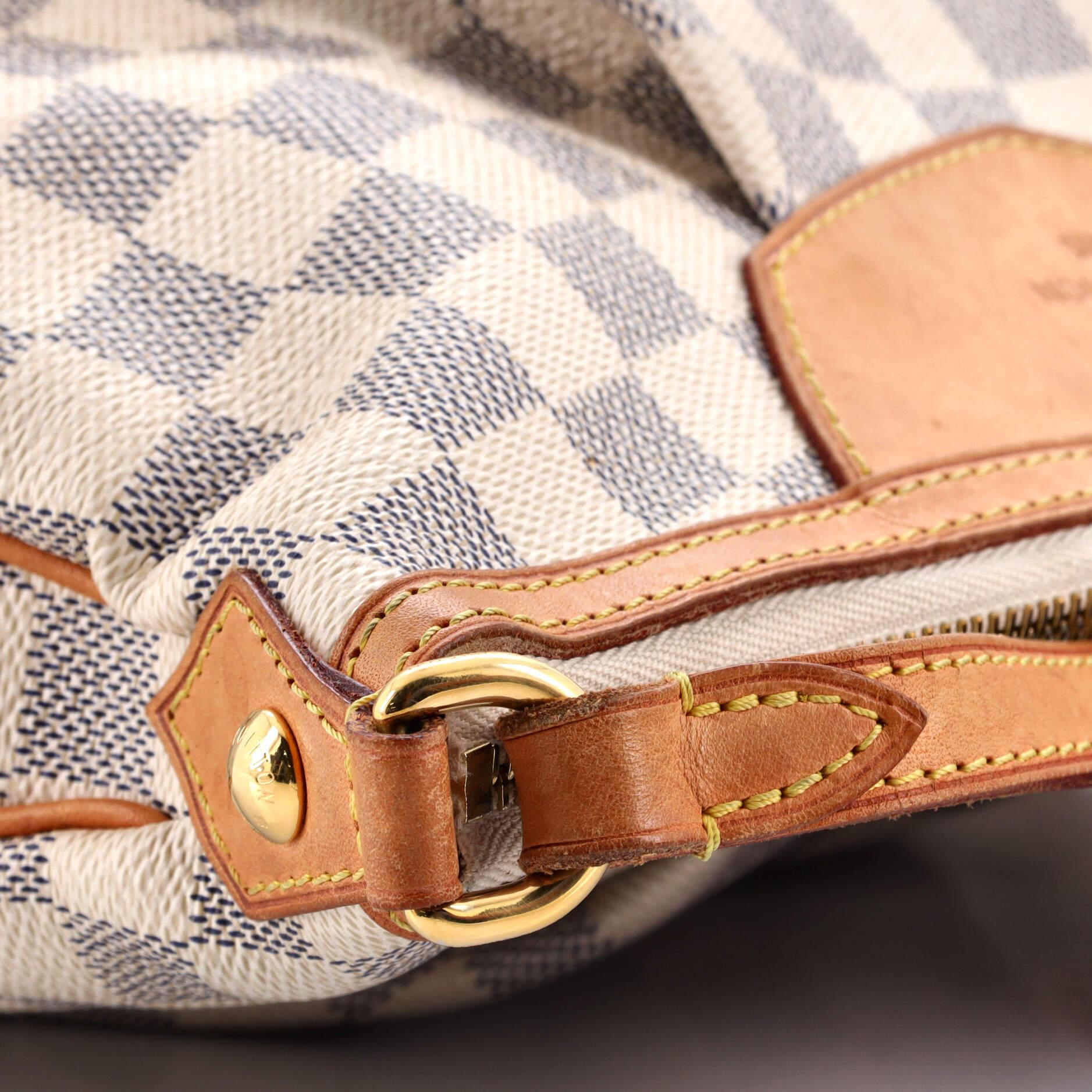 Louis Vuitton Siracusa Handbag Damier PM For Sale 3