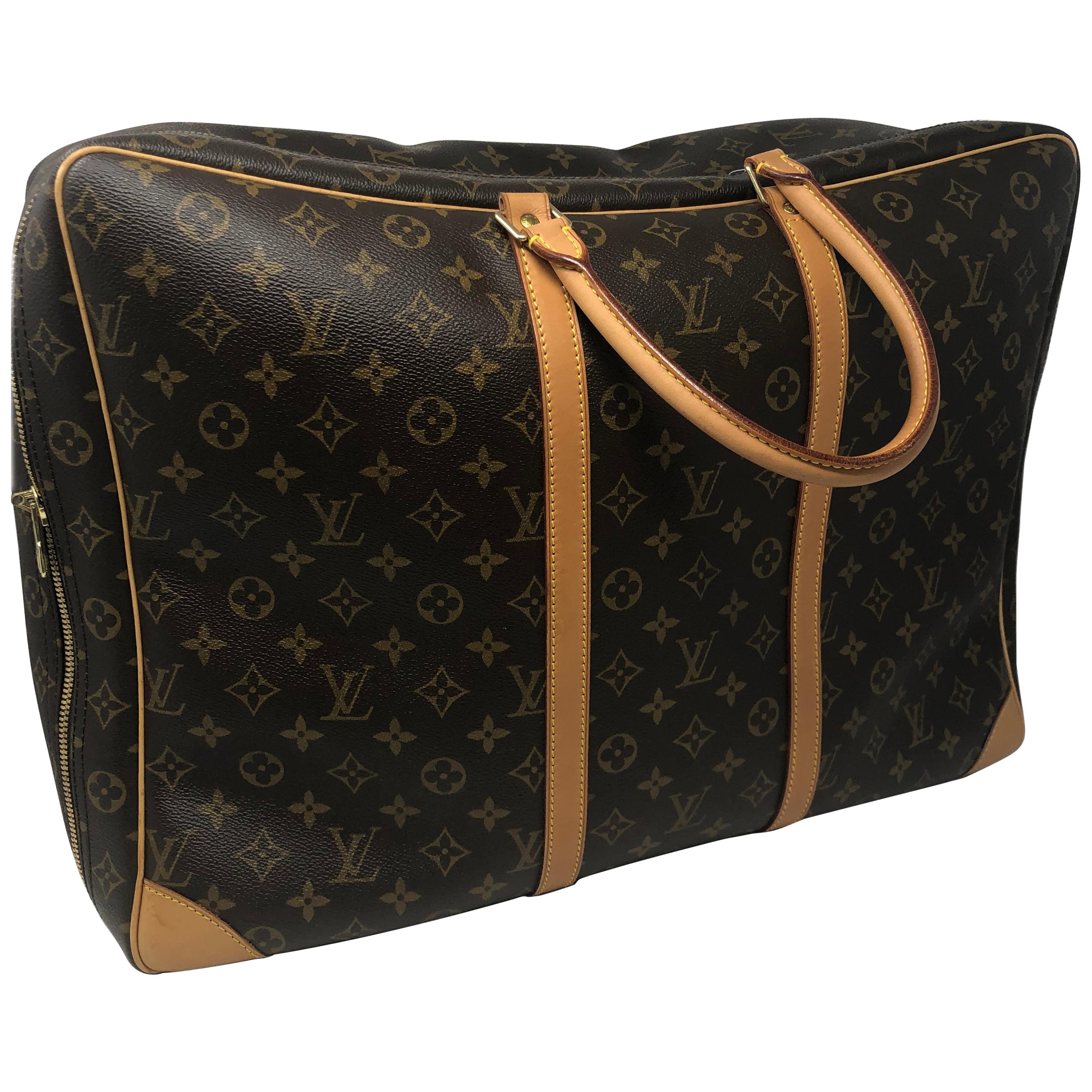 Louis Vuitton Sirius Luggage 