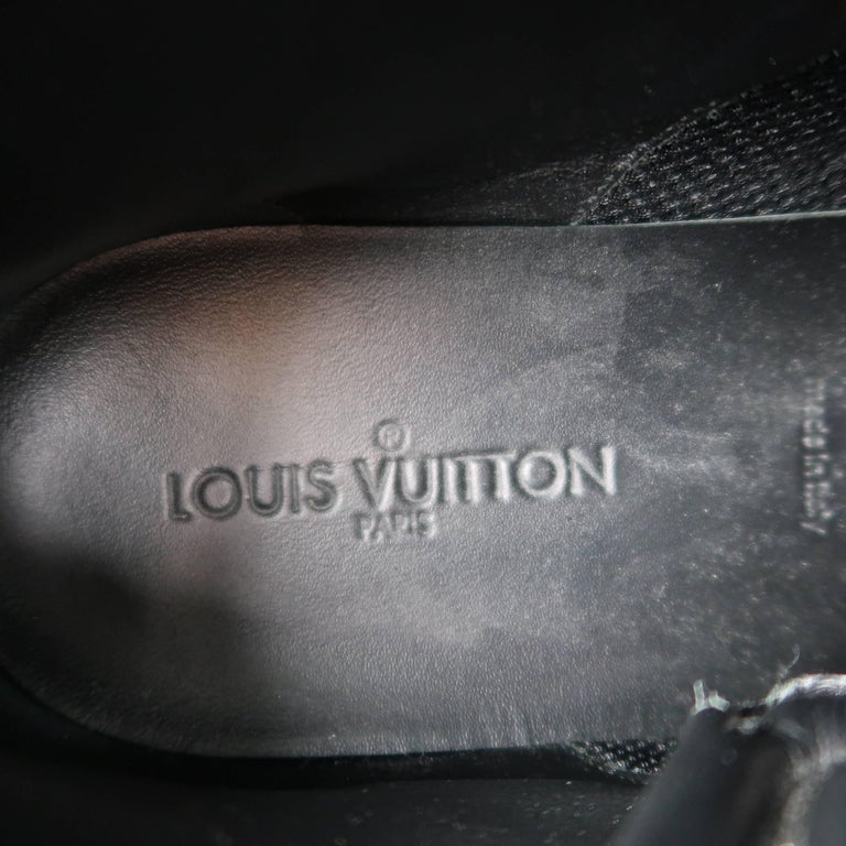 Men's LOUIS VUITTON Sneaker 10 Black and Gray Damier Leather Reflective  High Top at 1stDibs