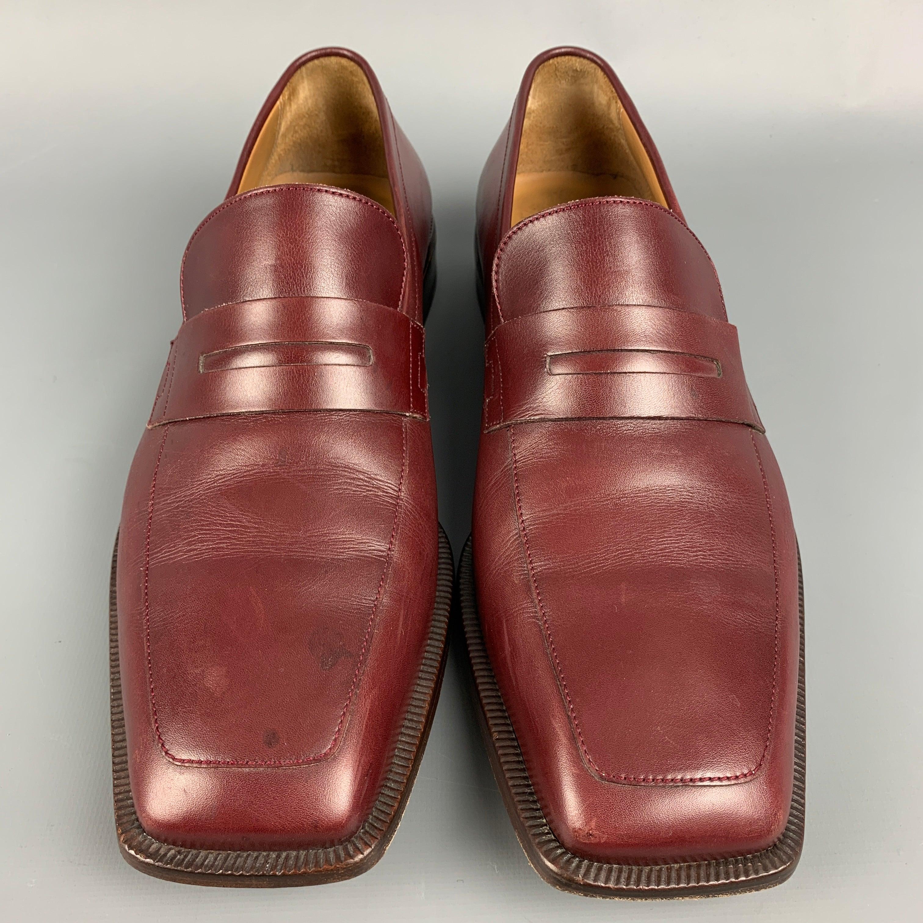 LOUIS VUITTON Quadratische Loafers aus Leder in Burgunderrot, Größe 10 Herren im Angebot