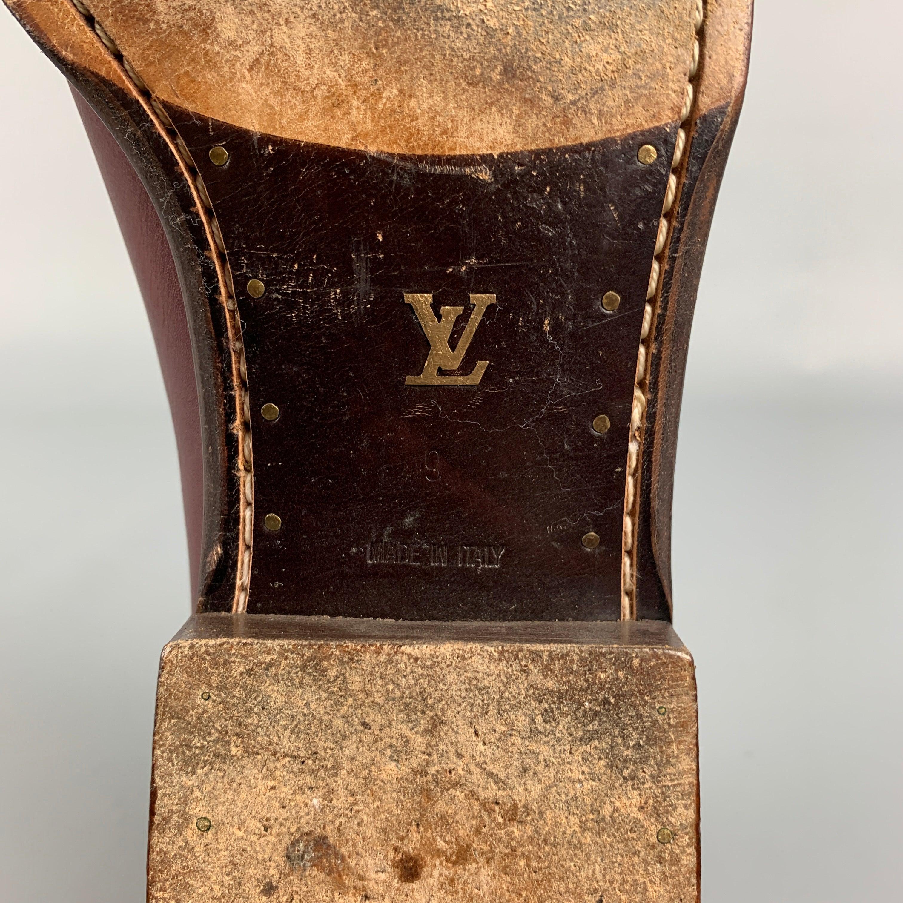 LOUIS VUITTON Quadratische Loafers aus Leder in Burgunderrot, Größe 10 im Angebot 4