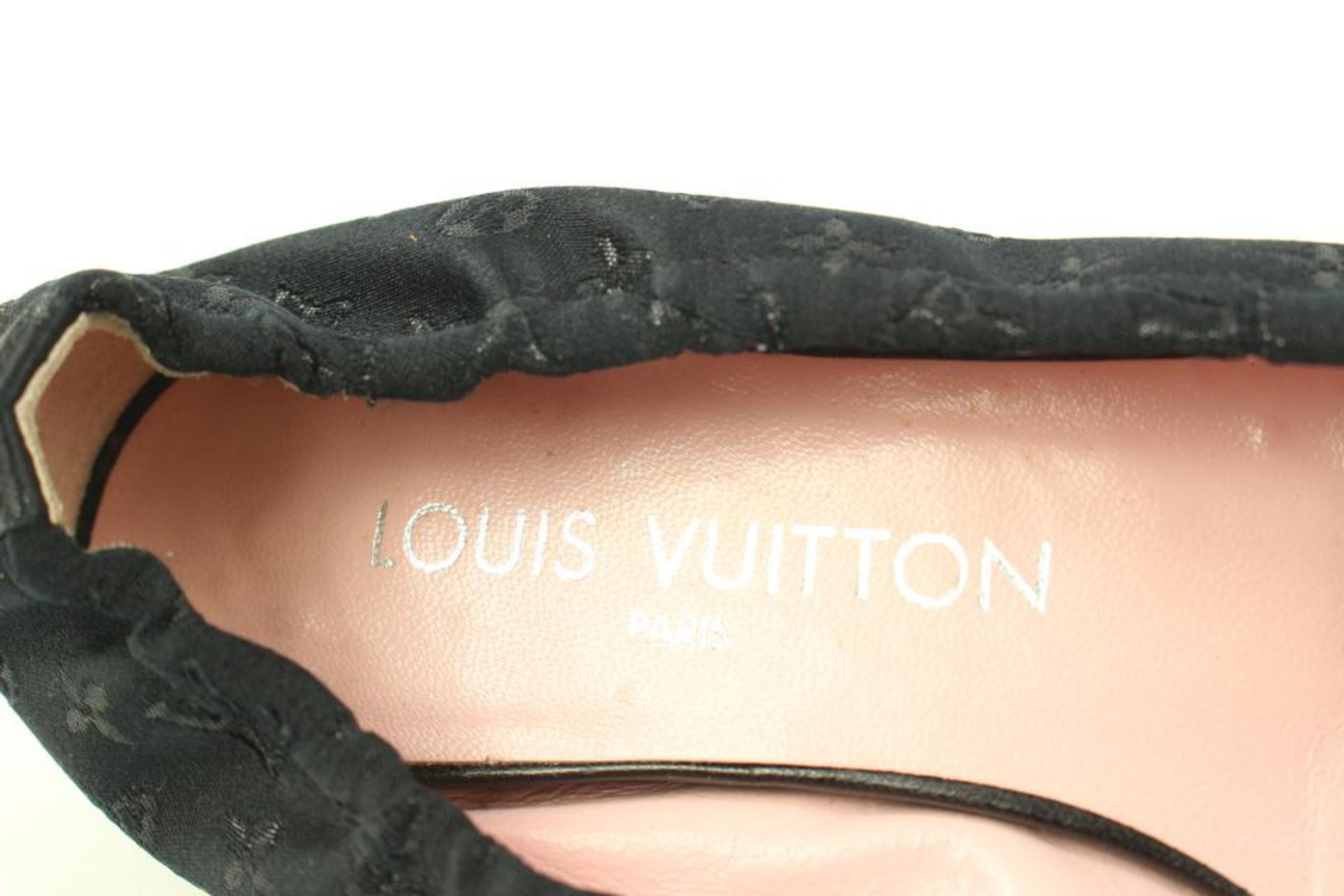 Louis Vuitton Size 34.5 Black Monogram Satin Ballerina Flats 62lv32s In Good Condition For Sale In Dix hills, NY