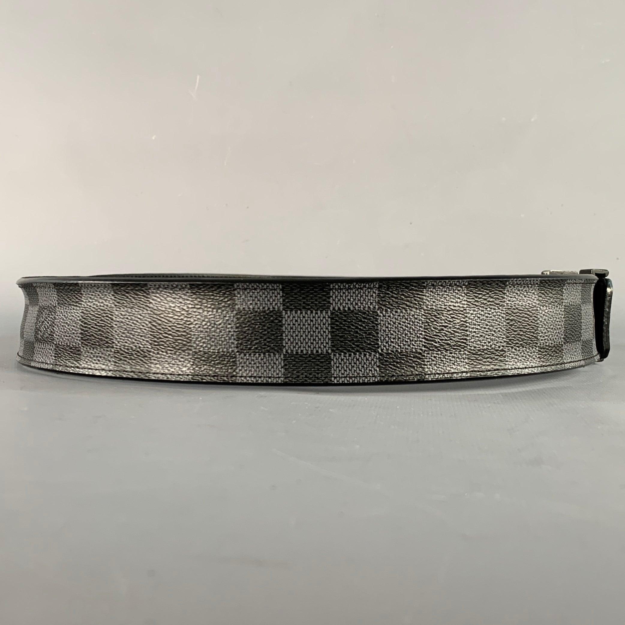 LOUIS VUITTON Größe 35 Grau Schwarz Kariert Coates Segeltuchgürtel im Zustand „Gut“ im Angebot in San Francisco, CA
