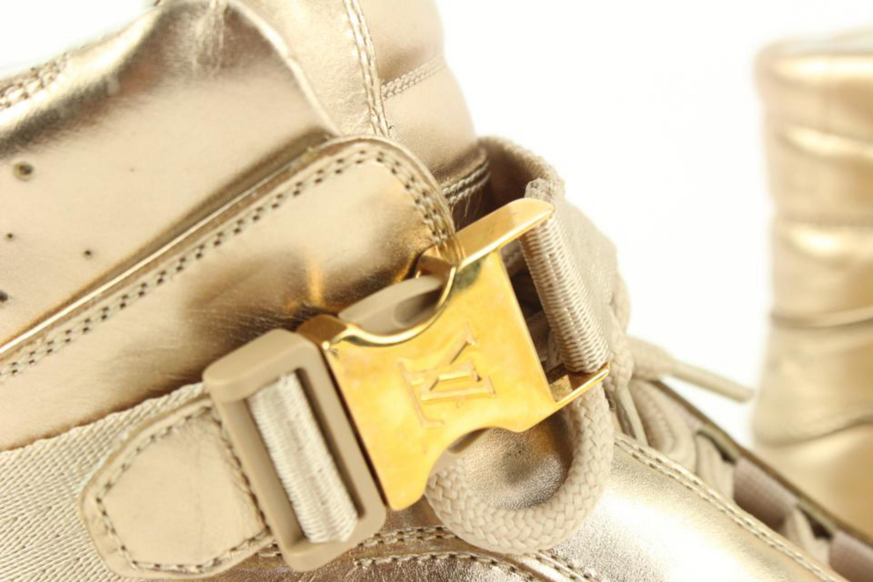 Louis Vuitton Size 36 Gold Metallic High Top Sneaker 1223lv15 For Sale 2