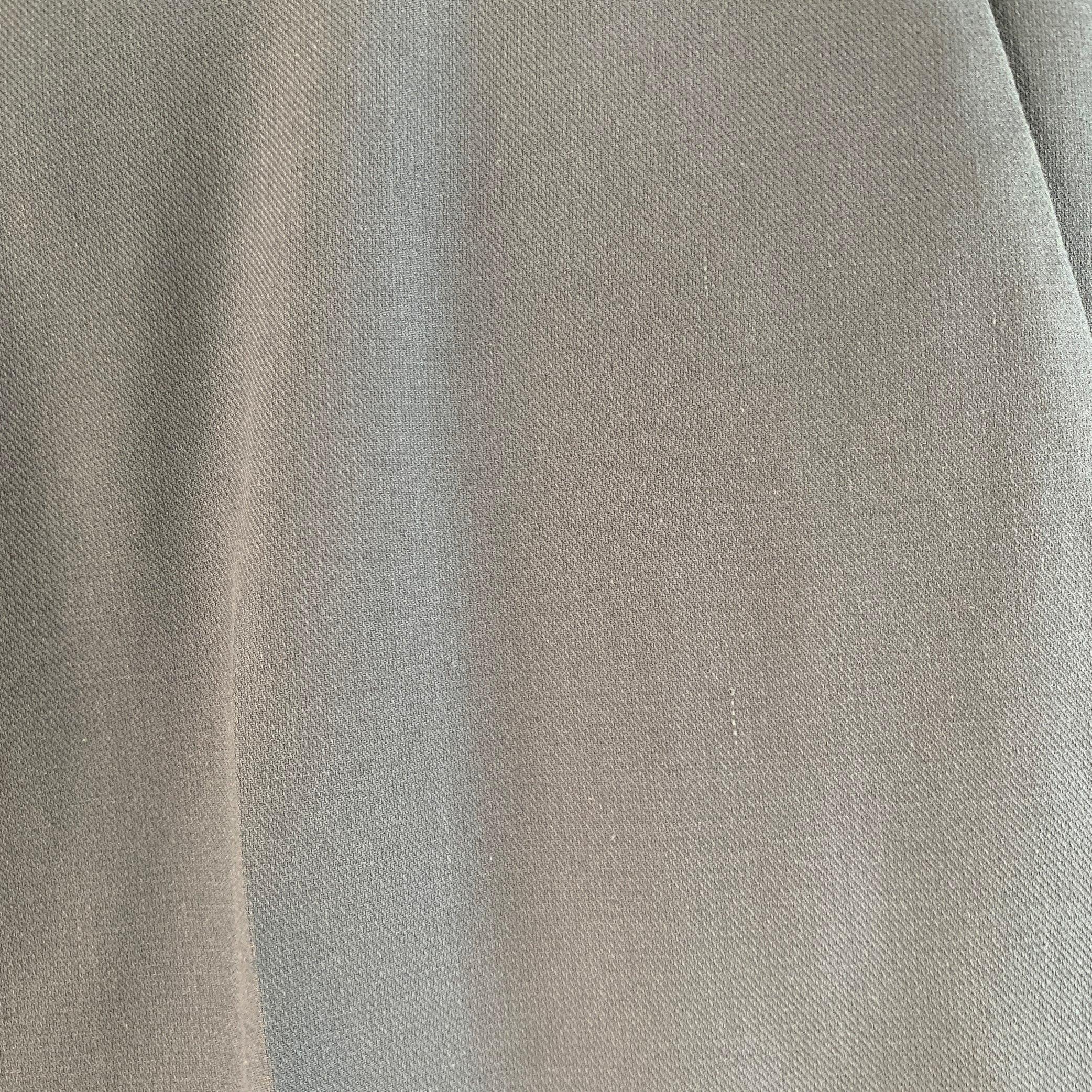 Gris LOUIS VUITTON Taille 36 Pantalon habillé en coton sergé gris à devant plat en vente