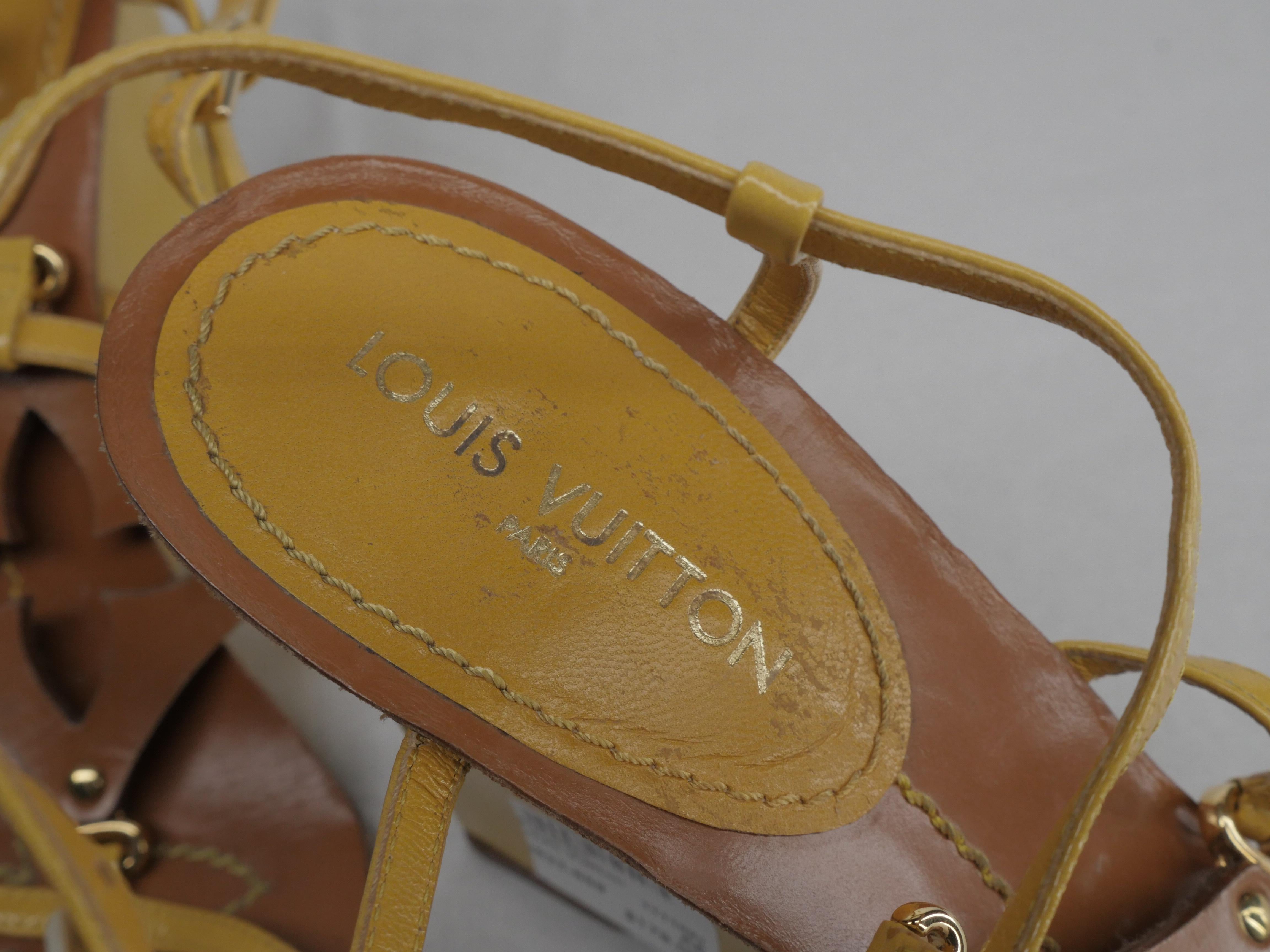 Louis Vuitton Size 39 Monogram Wedge Sandals In Good Condition In Bridgehampton, NY