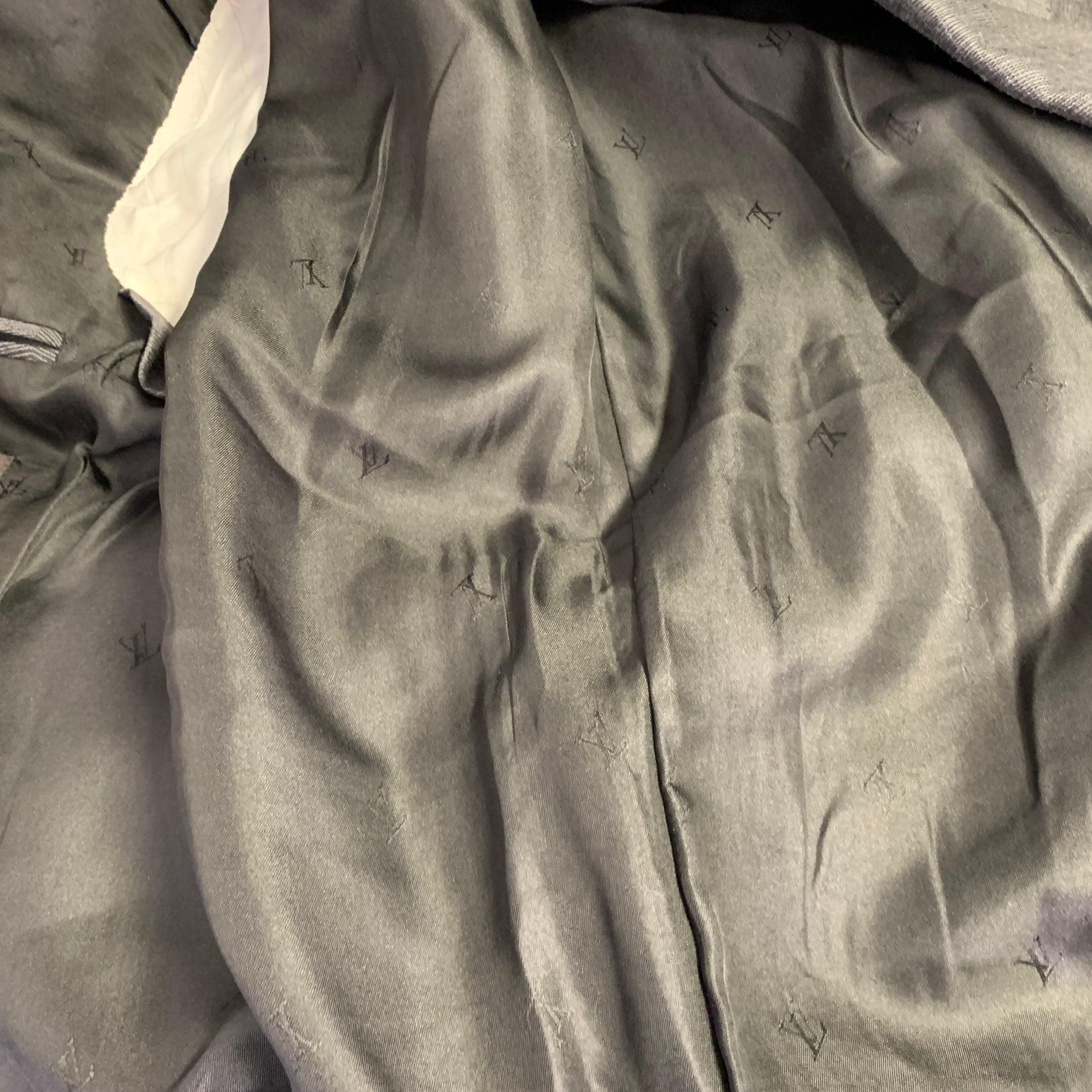 LOUIS VUITTON Size 40 Grey Swirls Wool Silk Sport Coat For Sale 1