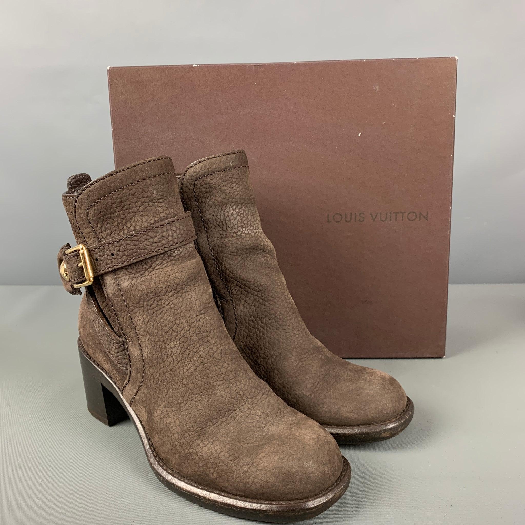 LOUIS VUITTON Size 5.5 Brown Leather Pebble Grain Chunky Heel Boots For Sale 4