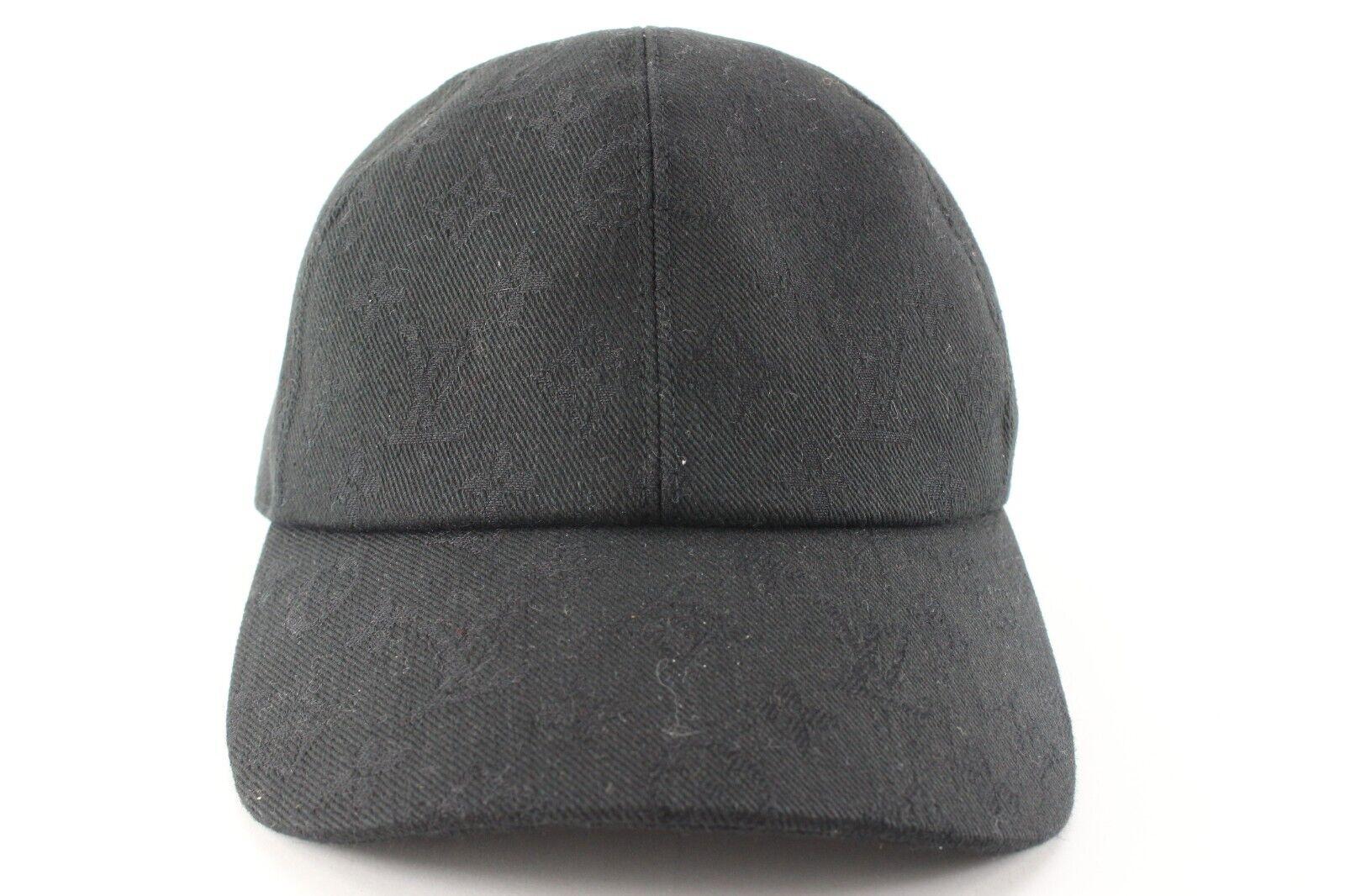 Louis Vuitton Size 58 Black Monogram Essential Cap Baseball Hat 7LK0427 For Sale 8